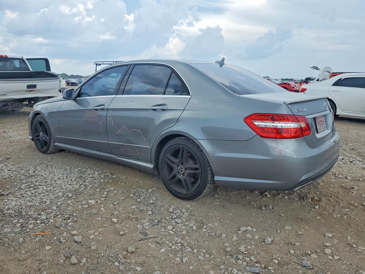2013 Mercedes-benz E 350 Серый vin: WDDHF5KB7DA662967