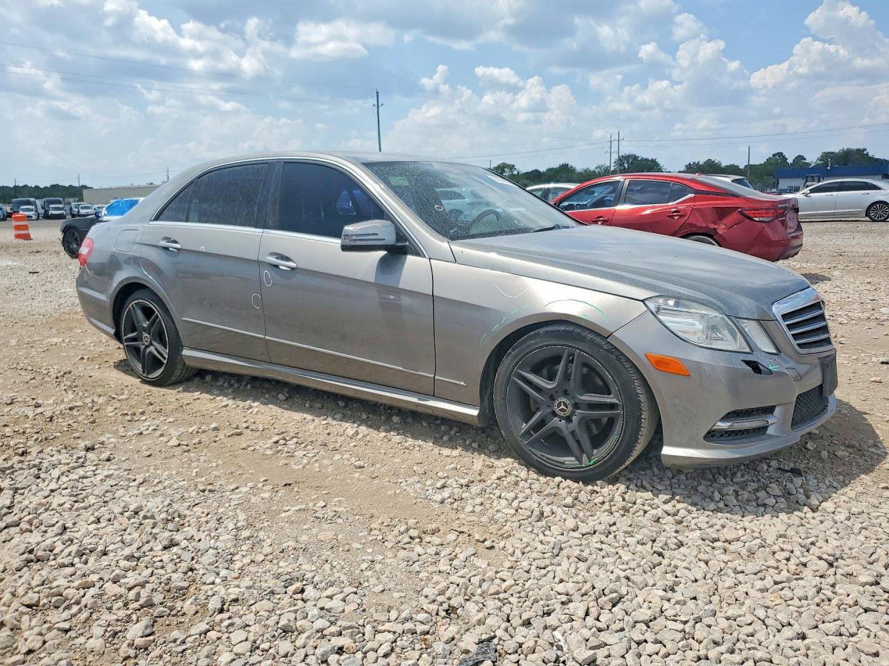 2013 Mercedes-benz E 350 Серый vin: WDDHF5KB7DA662967