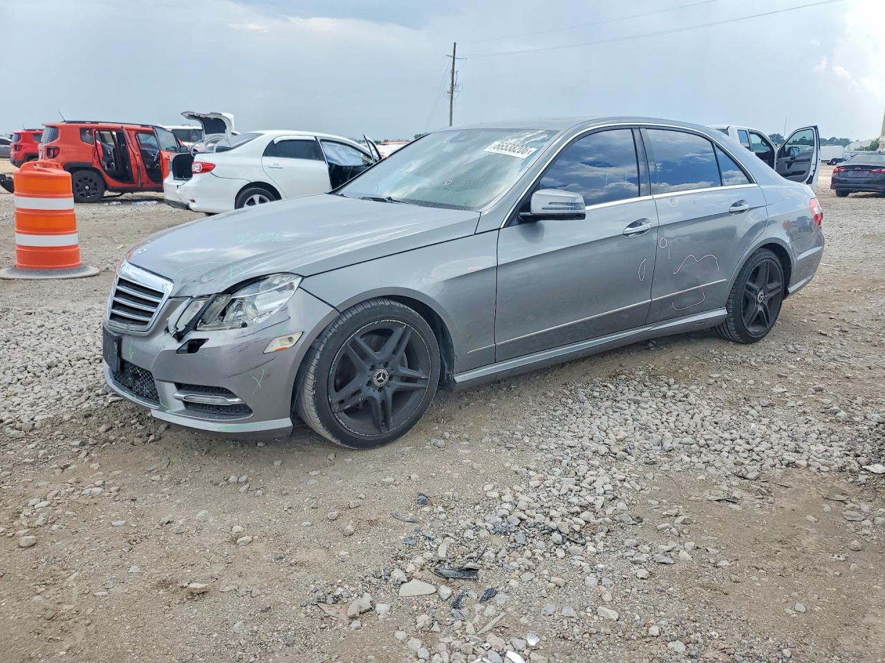 2013 Mercedes-benz E 350 Серый vin: WDDHF5KB7DA662967
