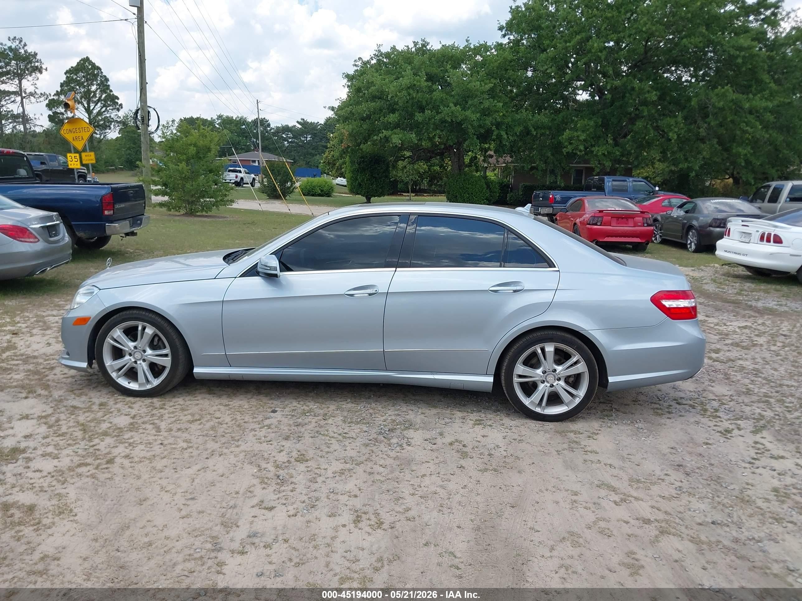 2013 Mercedes-benz E 350   Серебряный vin: WDDHF5KB7DA668171