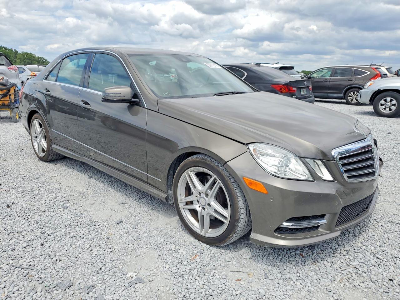 2013 Mercedes-benz E 350 Brown vin: WDDHF5KB7DA706773