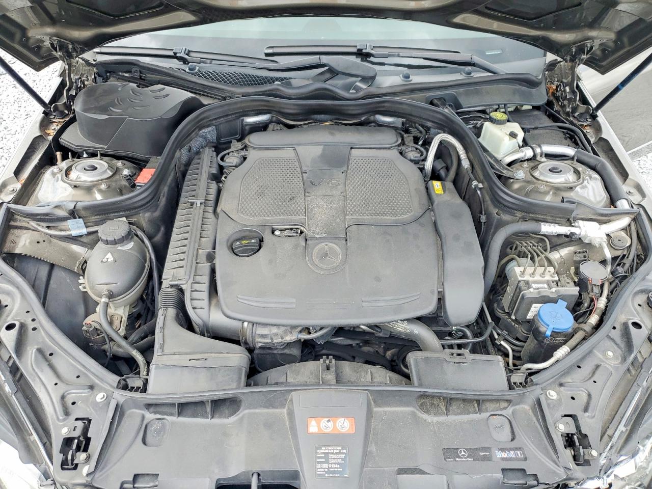 2013 Mercedes-benz E 350 Brown vin: WDDHF5KB7DA706773