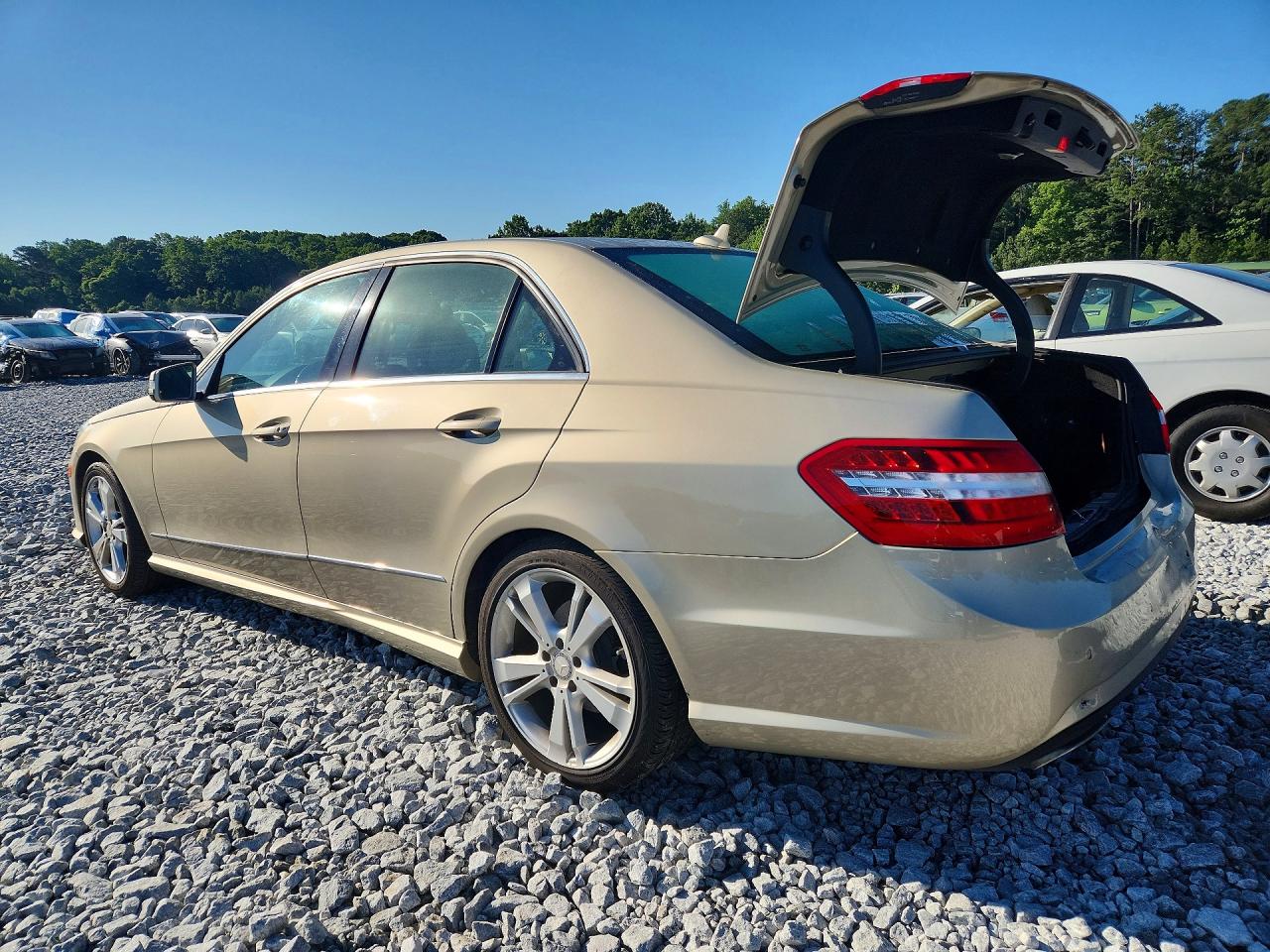 2013 Mercedes-benz E 350 Gold vin: WDDHF5KB7DA710600