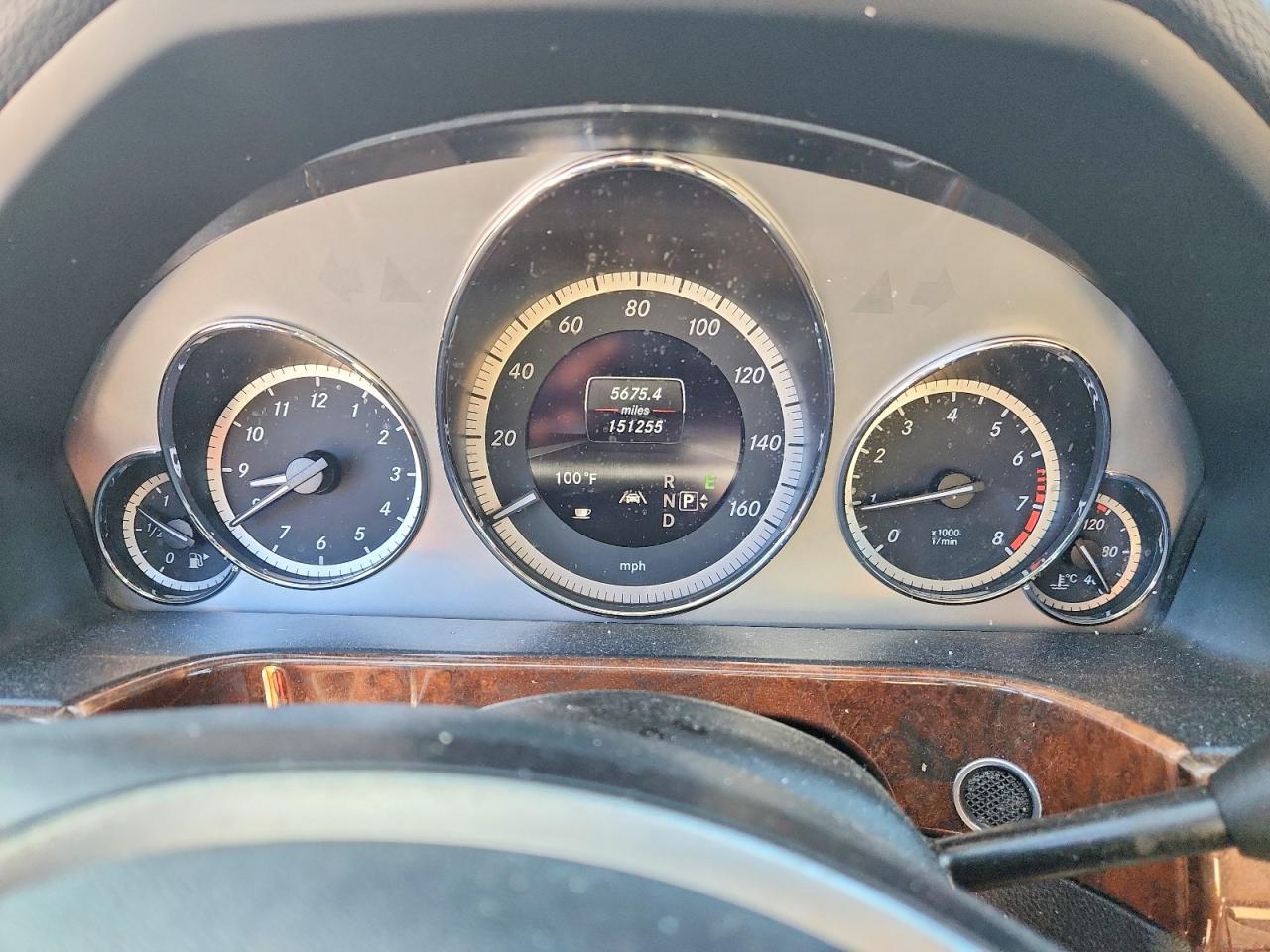 2013 Mercedes-benz E 350 Gold vin: WDDHF5KB7DA710600