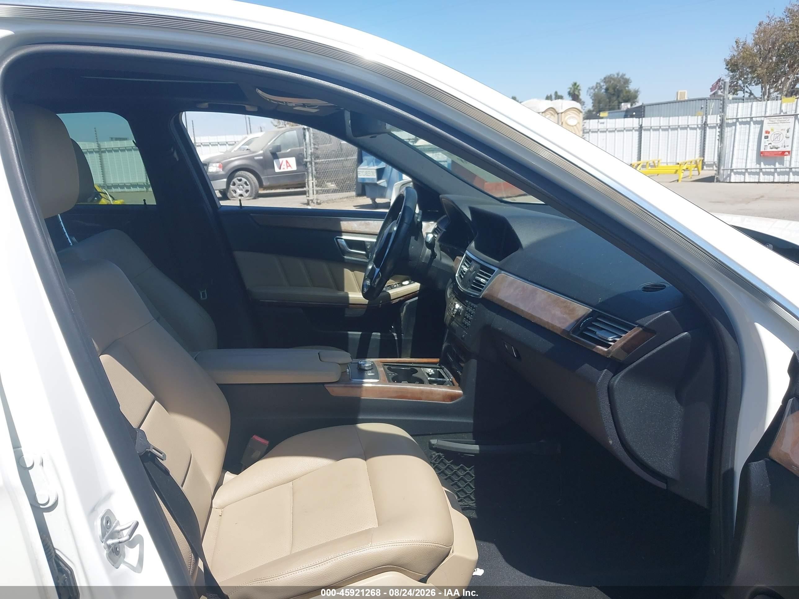 2013 Mercedes-benz E 350   White vin: WDDHF5KB7DA723573
