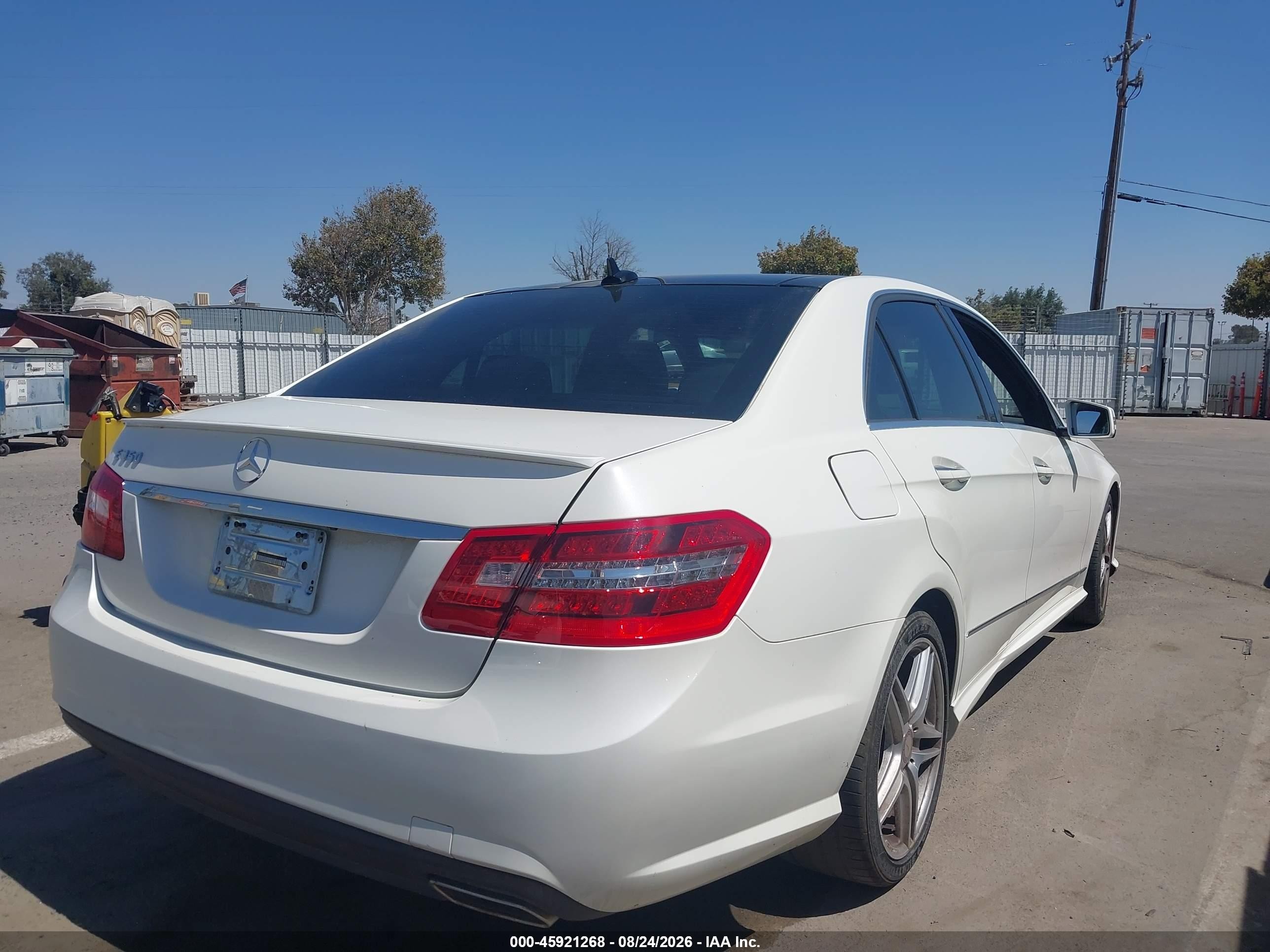 2013 Mercedes-benz E 350   White vin: WDDHF5KB7DA723573