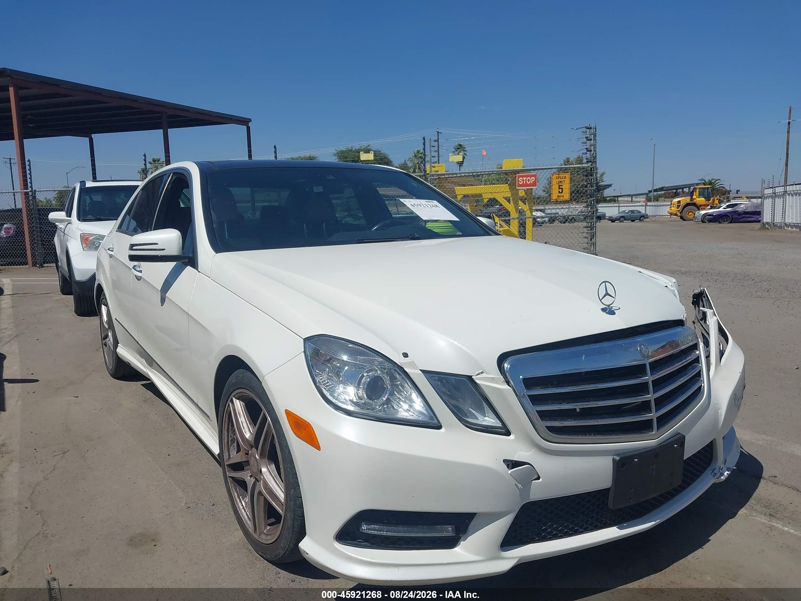 2013 Mercedes-benz E 350   White vin: WDDHF5KB7DA723573
