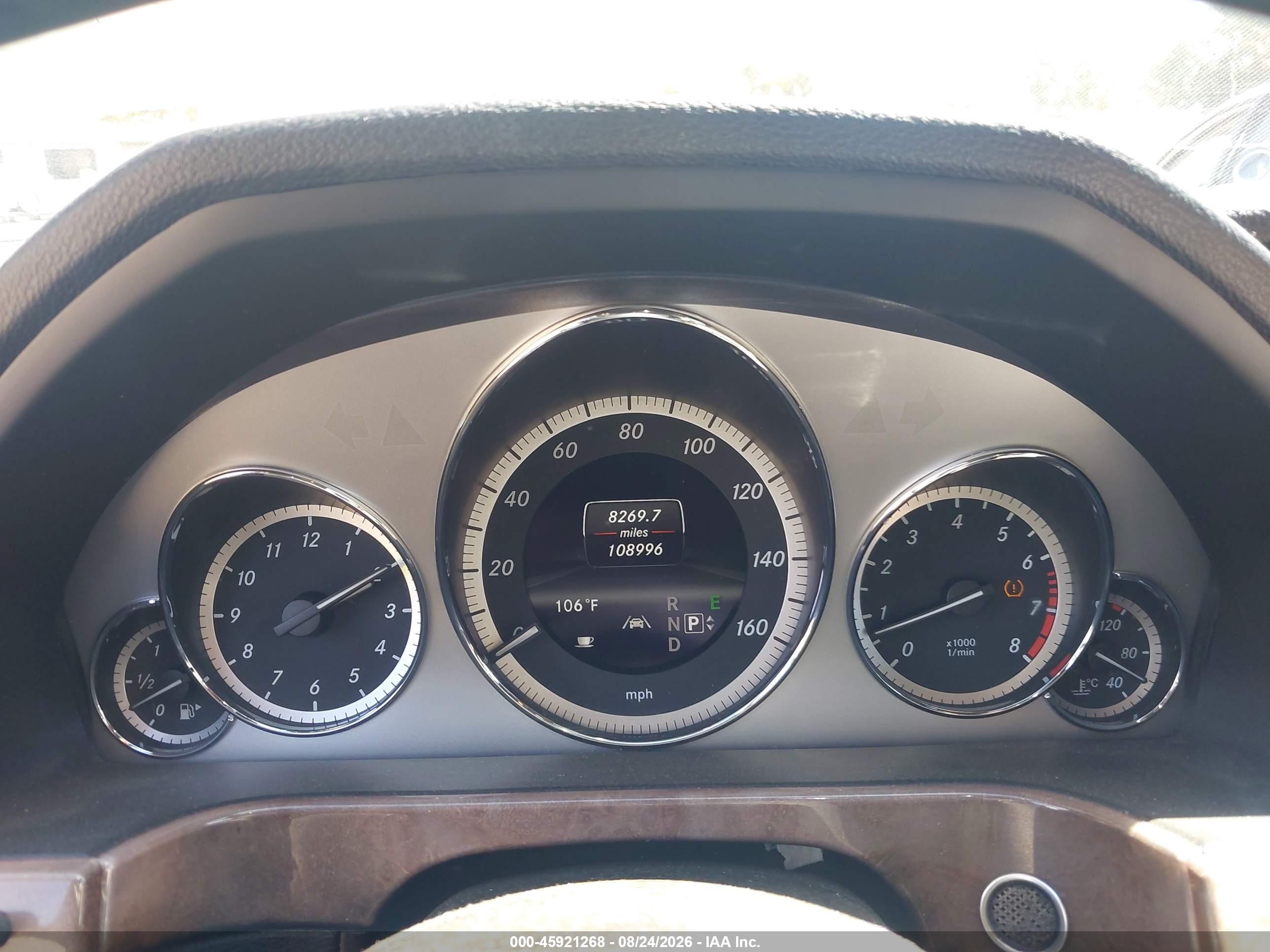 2013 Mercedes-benz E 350   White vin: WDDHF5KB7DA723573