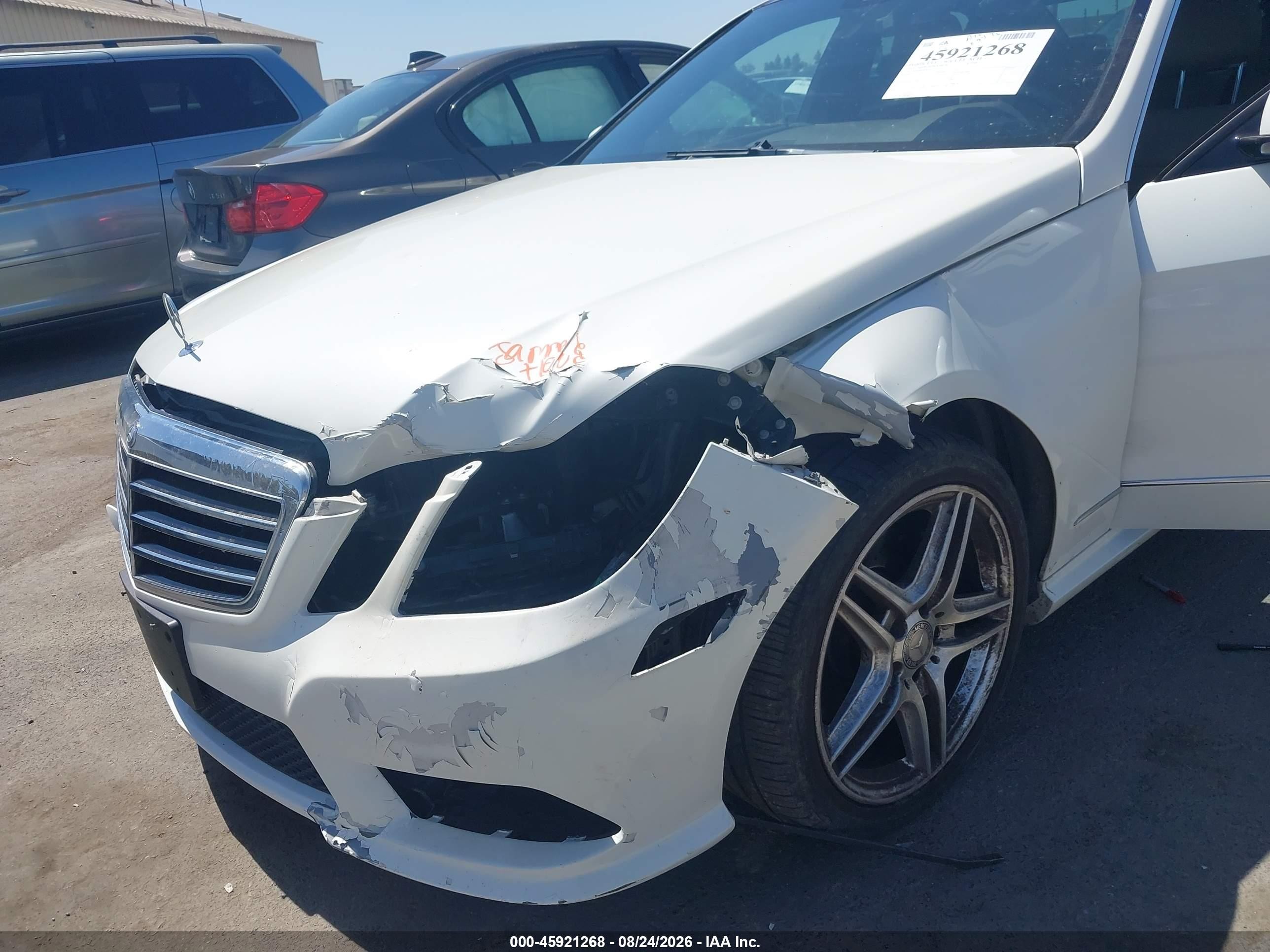 2013 Mercedes-benz E 350   White vin: WDDHF5KB7DA723573
