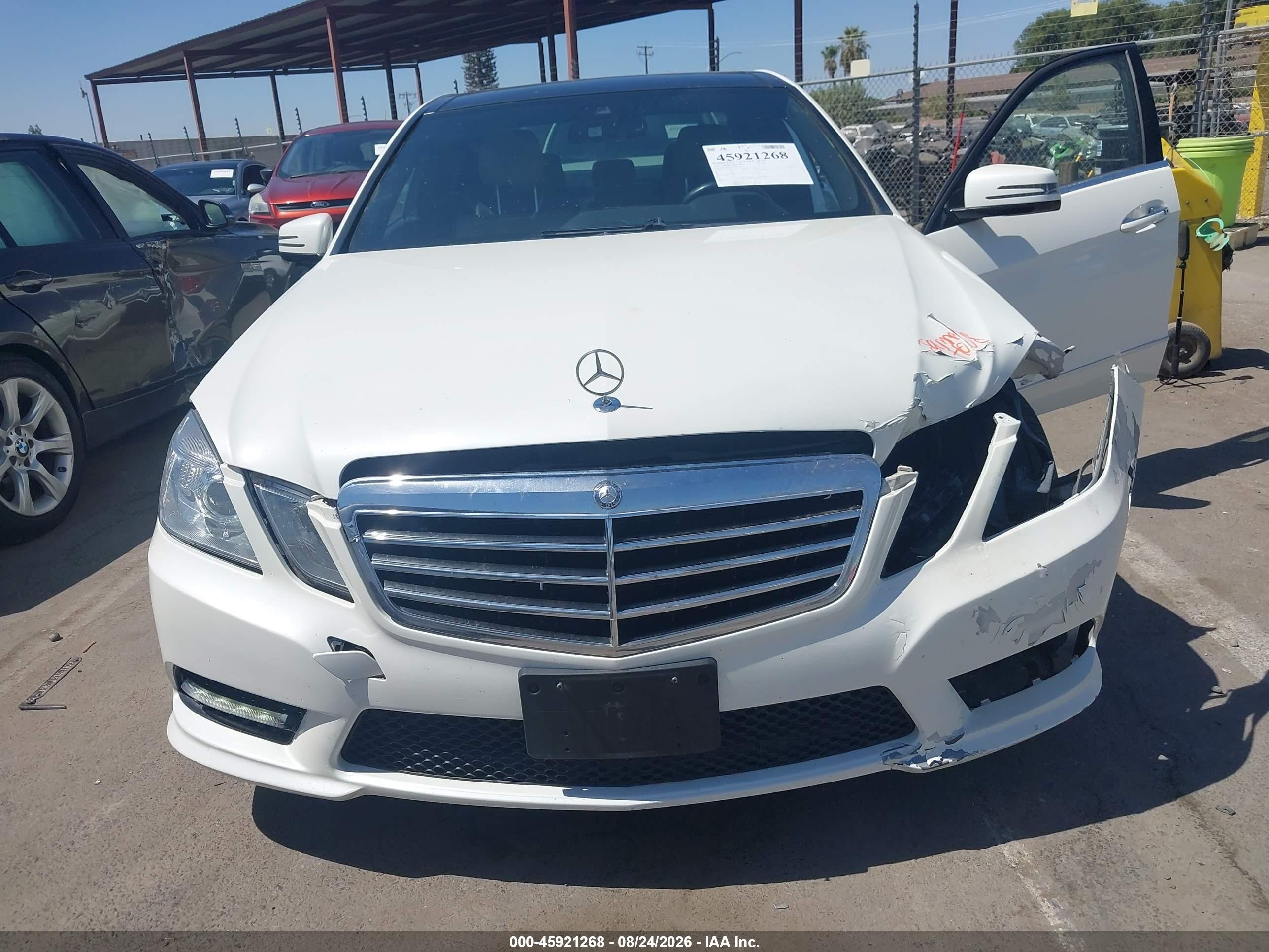 2013 Mercedes-benz E 350   White vin: WDDHF5KB7DA723573
