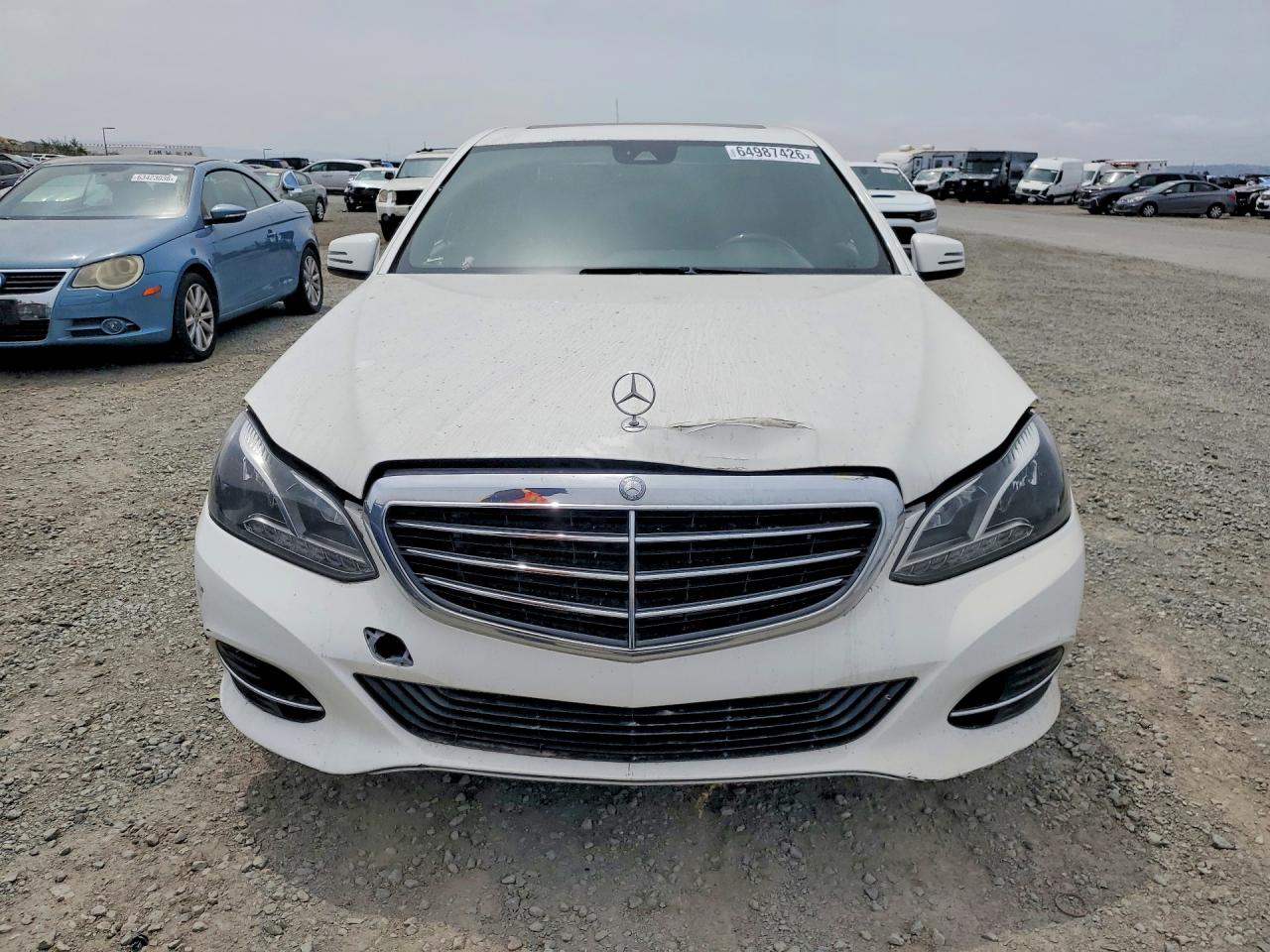 2014 Mercedes-benz E 350 White vin: WDDHF5KB7EA821312