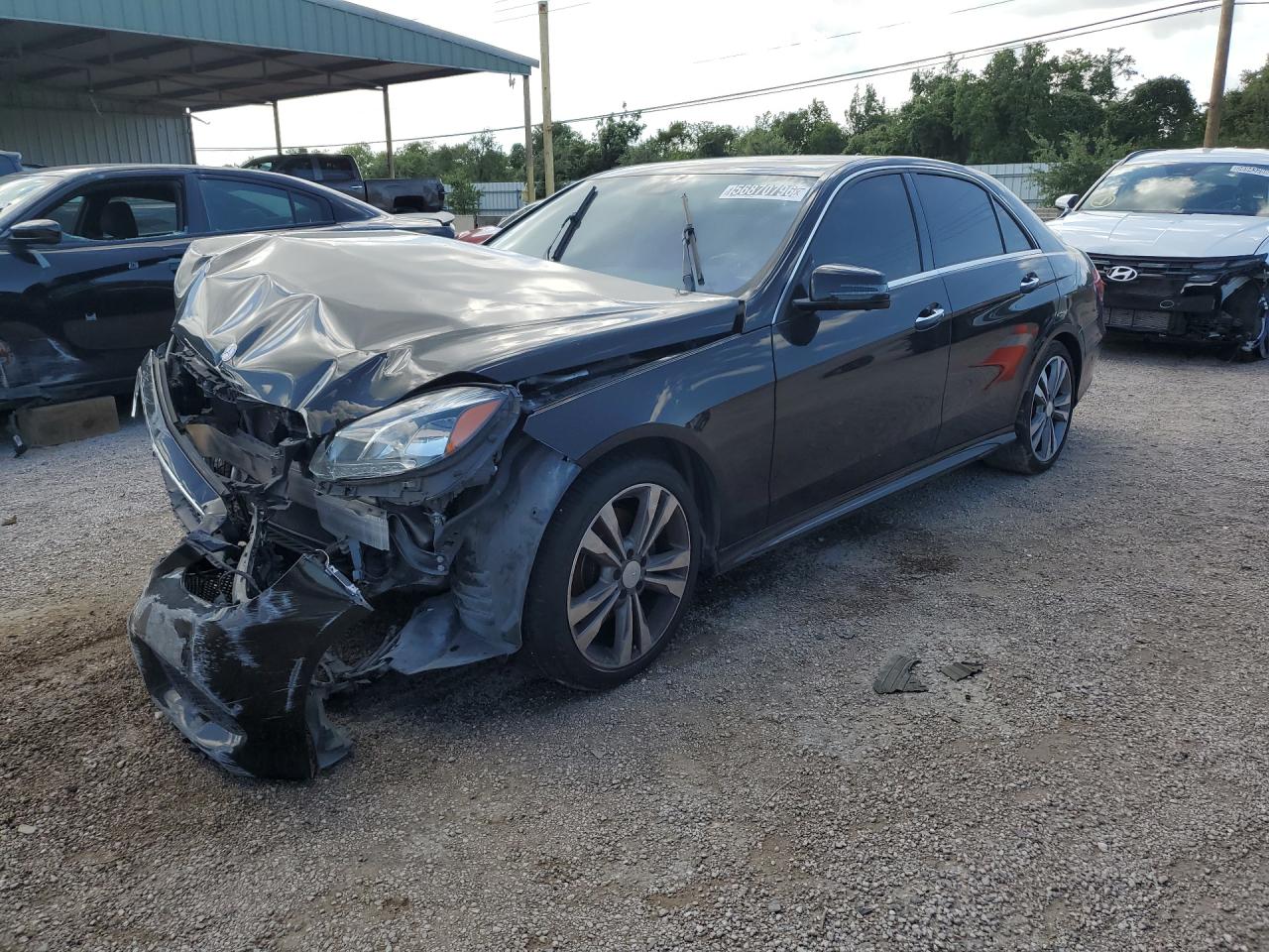 2014 Mercedes-benz E 350 Black vin: WDDHF5KB7EA868601 Damage: Left Front Fender, Dent(S) W/ Paint Dmg, 1/2 To 1 Inch