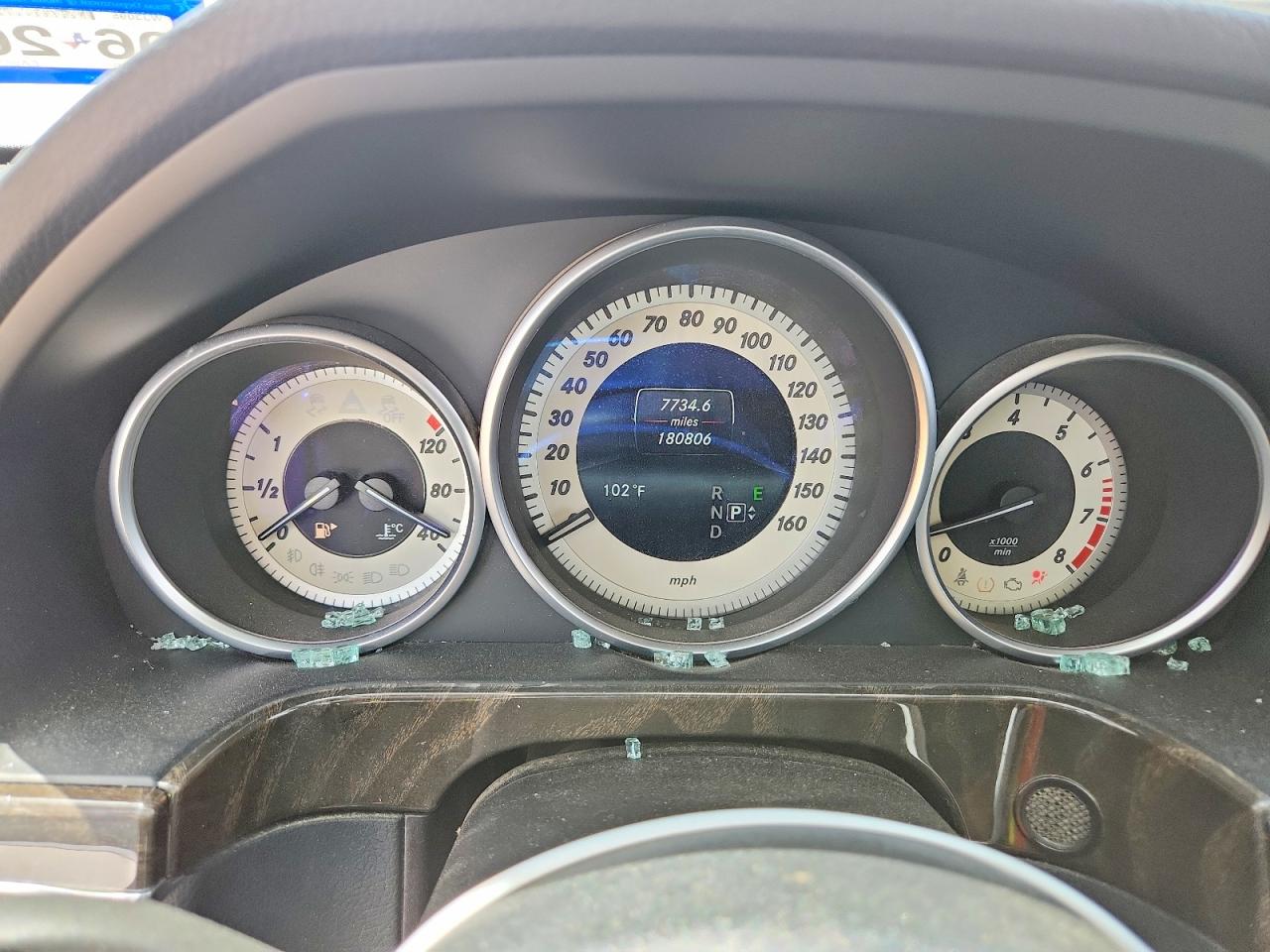 2014 Mercedes-benz E 350 White vin: WDDHF5KB7EA881137