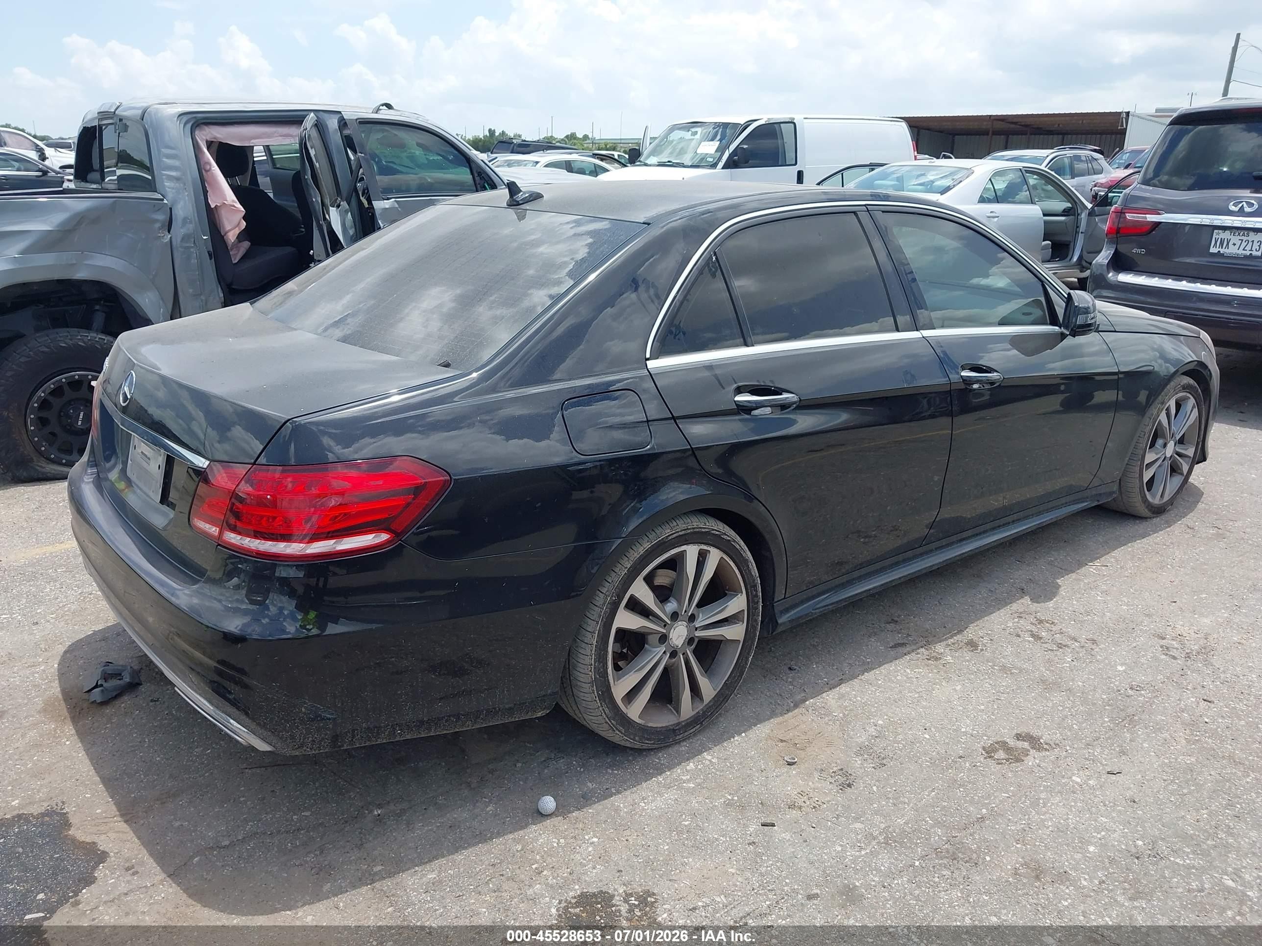2014 Mercedes-benz E 350   Black vin: WDDHF5KB7EA897015