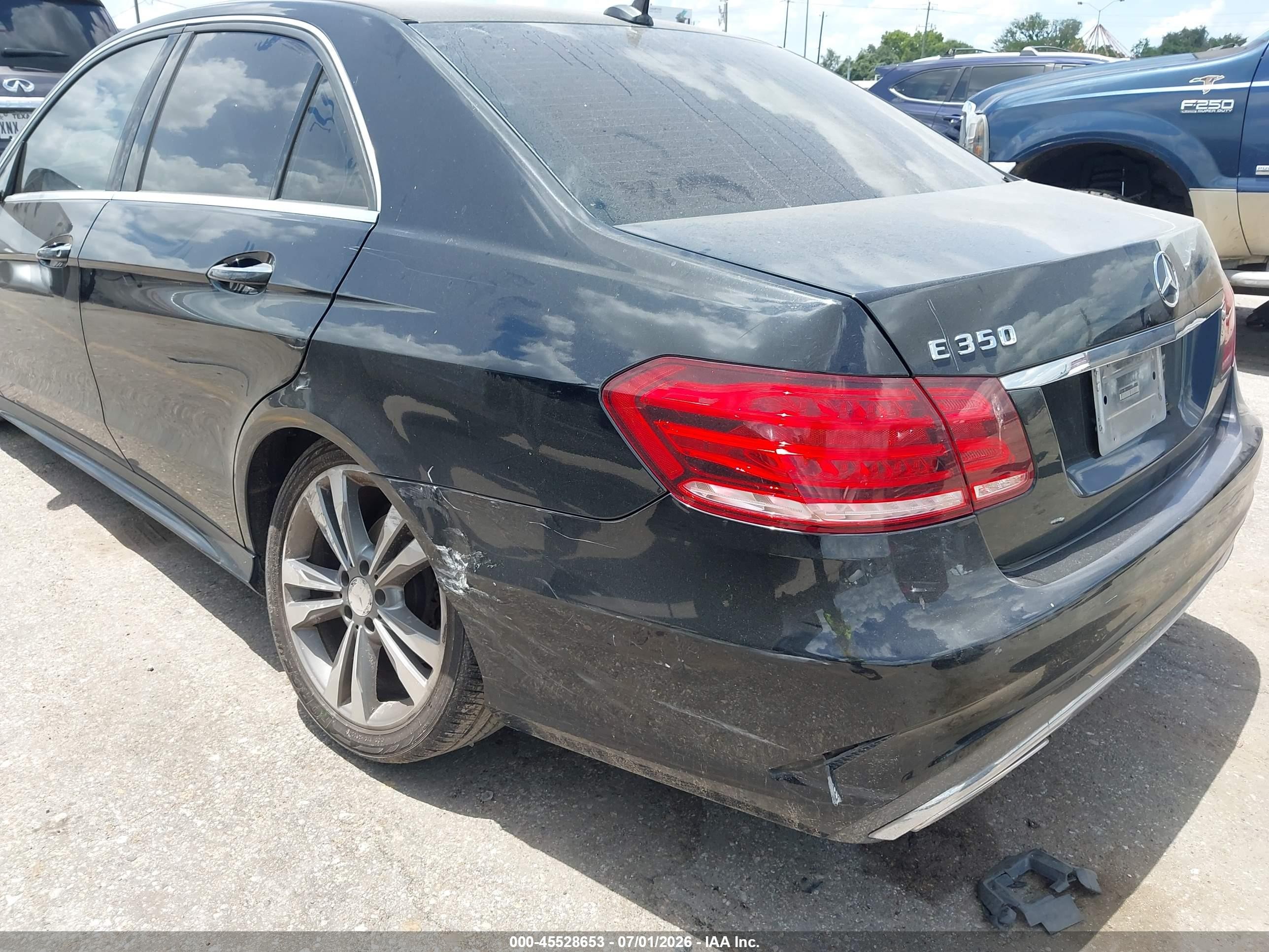 2014 Mercedes-benz E 350   Black vin: WDDHF5KB7EA897015