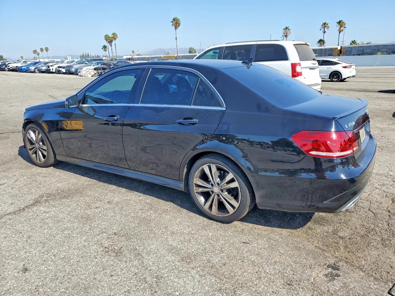 2014 Mercedes-benz E 350 Черный vin: WDDHF5KB7EA910300