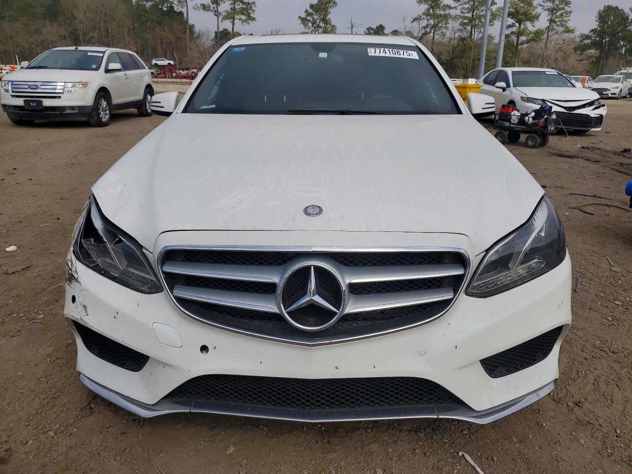 2014 Mercedes-benz E 350 White vin: WDDHF5KB7EA961344