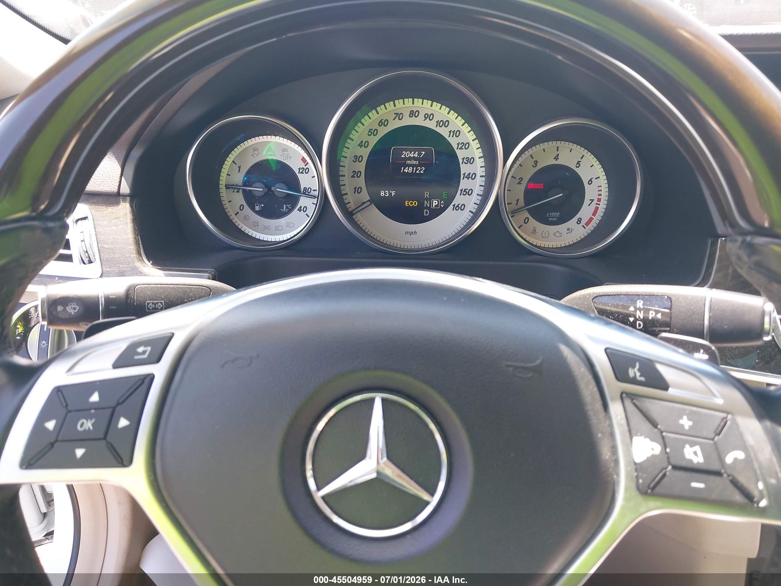 2014 Mercedes-benz E 350   White vin: WDDHF5KB7EB021765