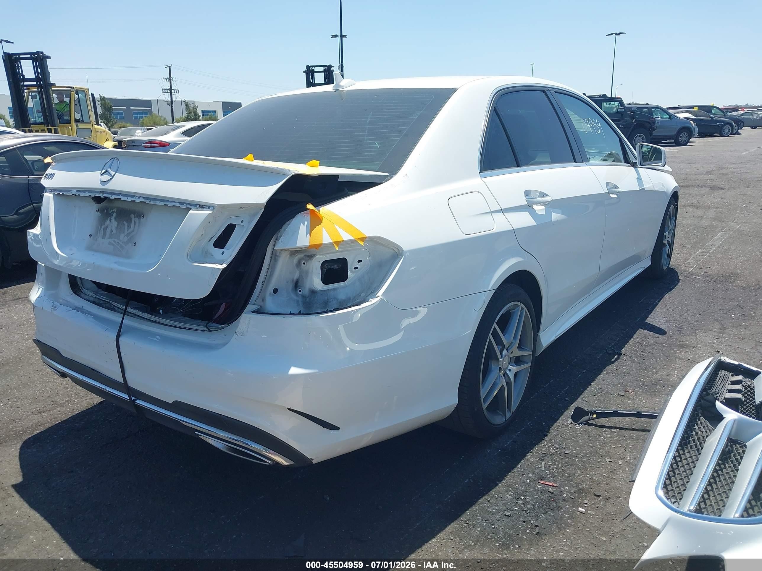 2014 Mercedes-benz E 350   White vin: WDDHF5KB7EB021765