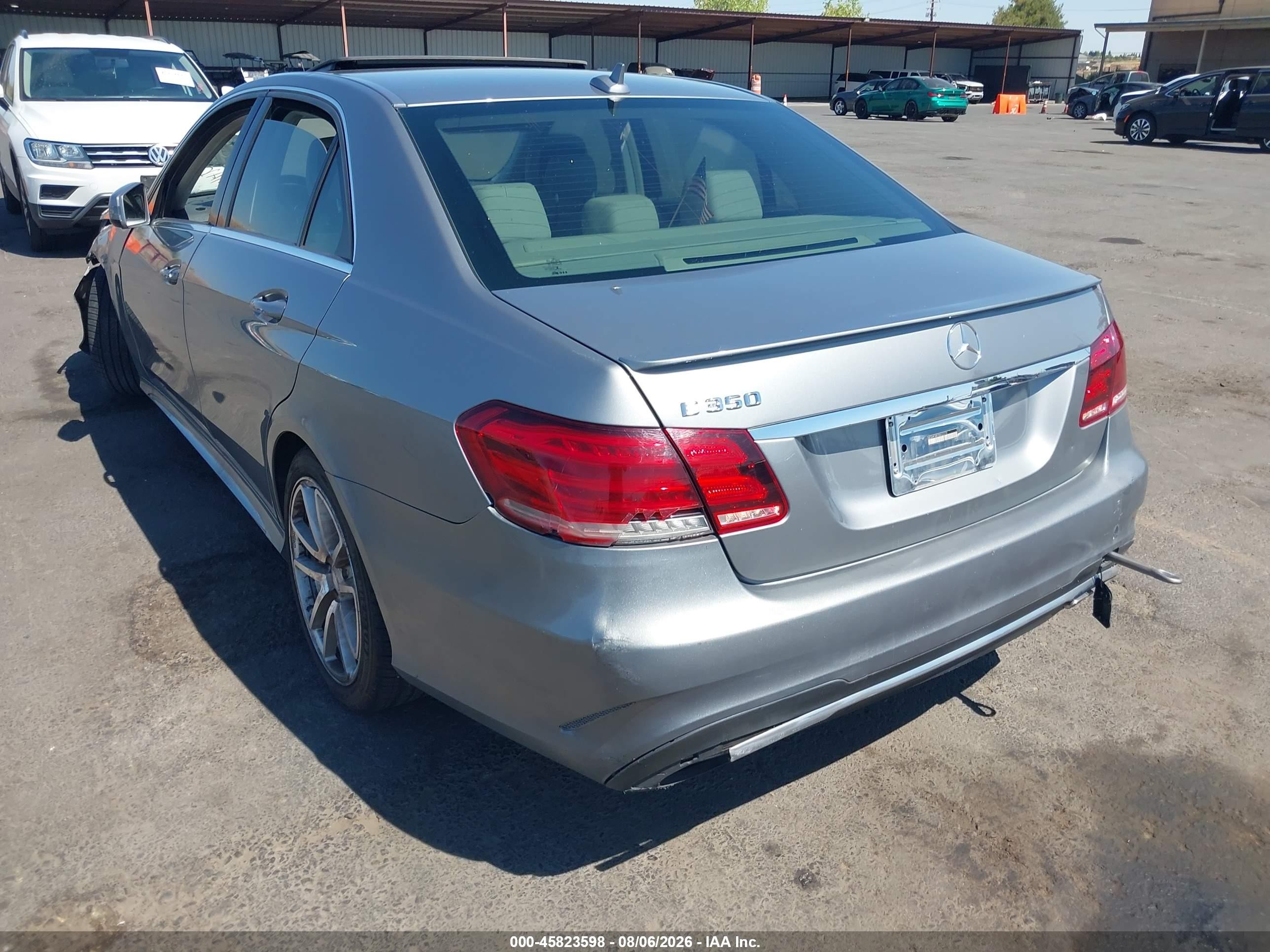 2014 Mercedes-benz E 350 Серый vin: WDDHF5KB7EB022270