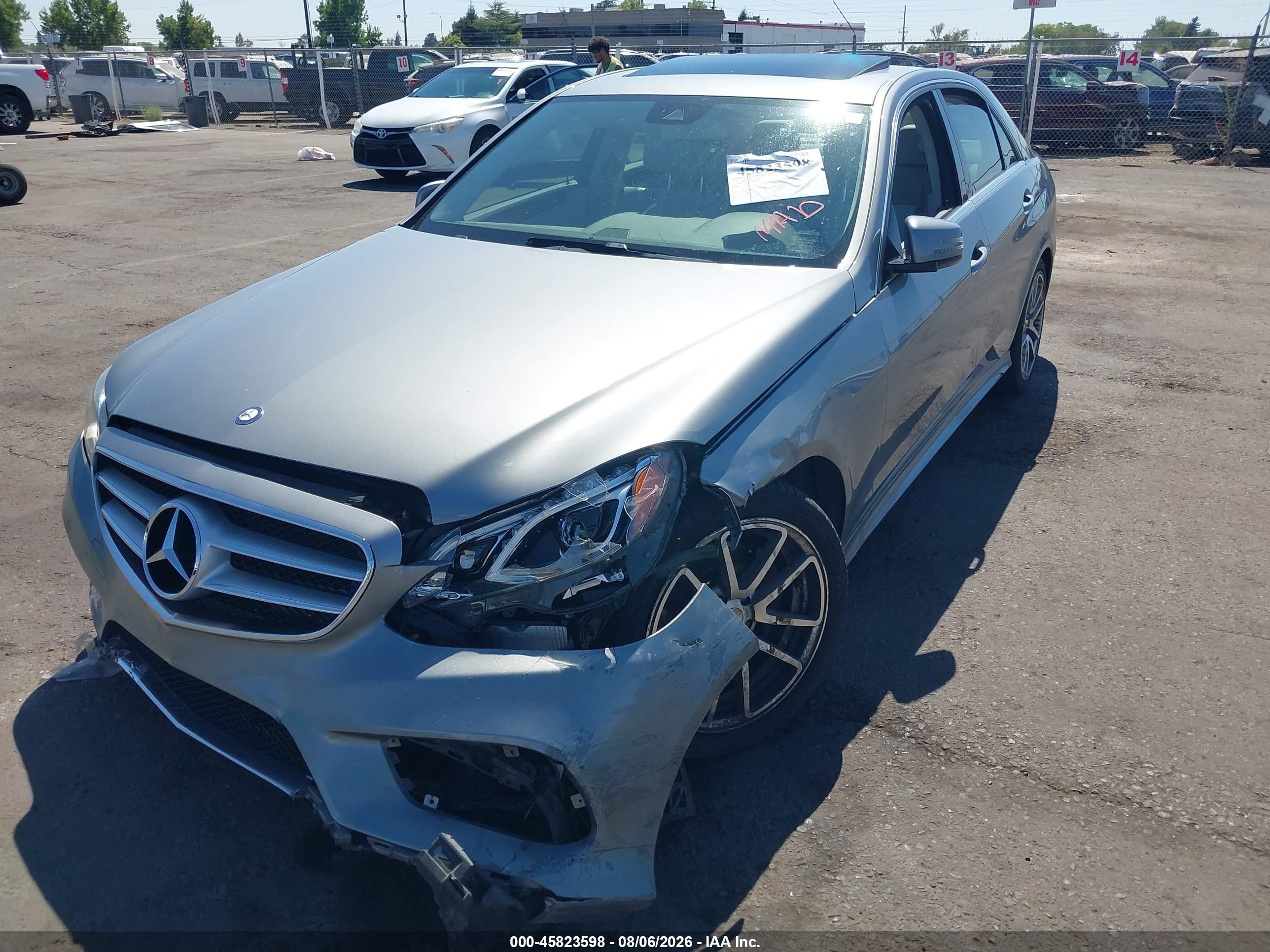 2014 Mercedes-benz E 350 Серый vin: WDDHF5KB7EB022270