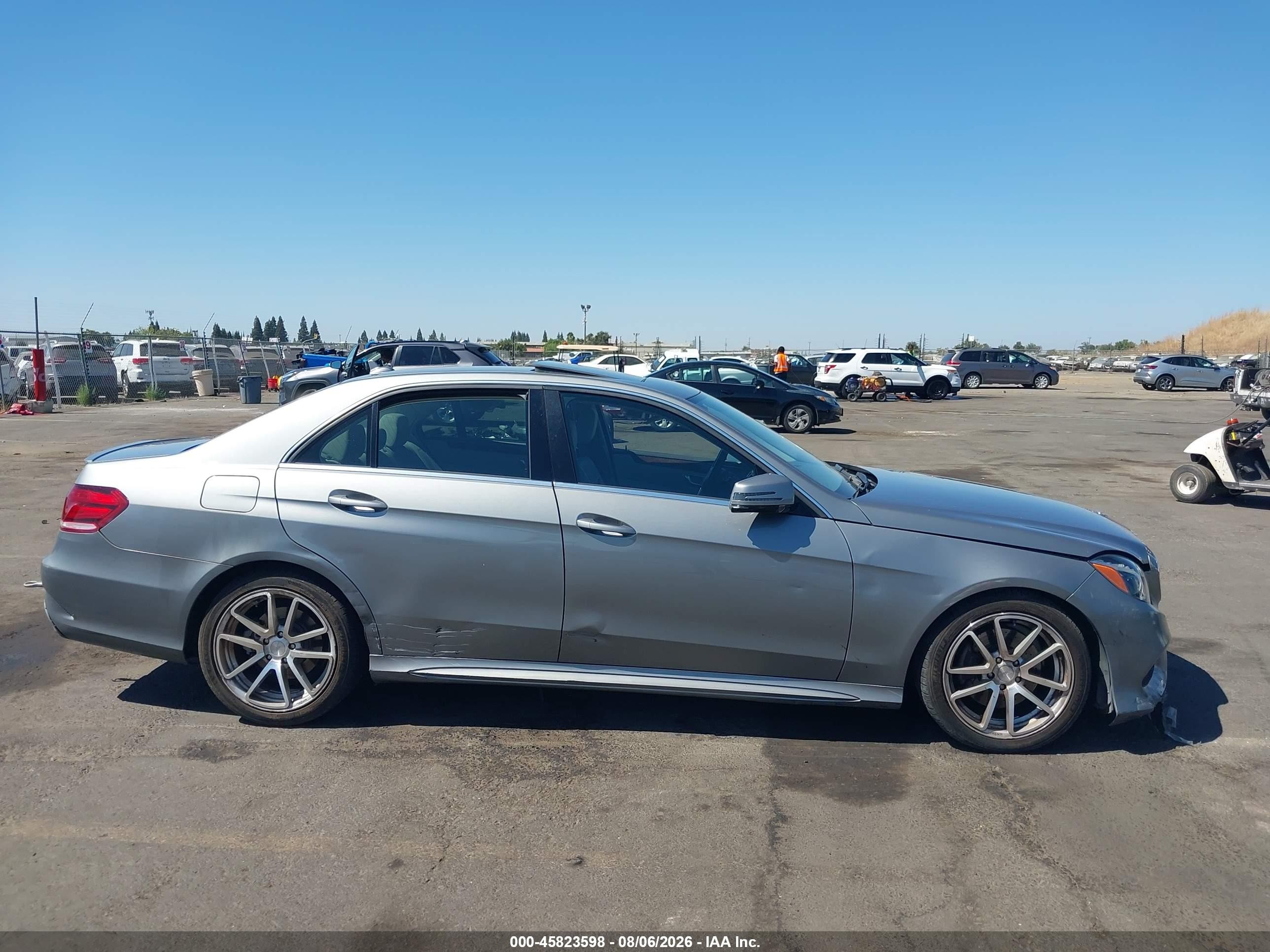 2014 Mercedes-benz E 350 Серый vin: WDDHF5KB7EB022270