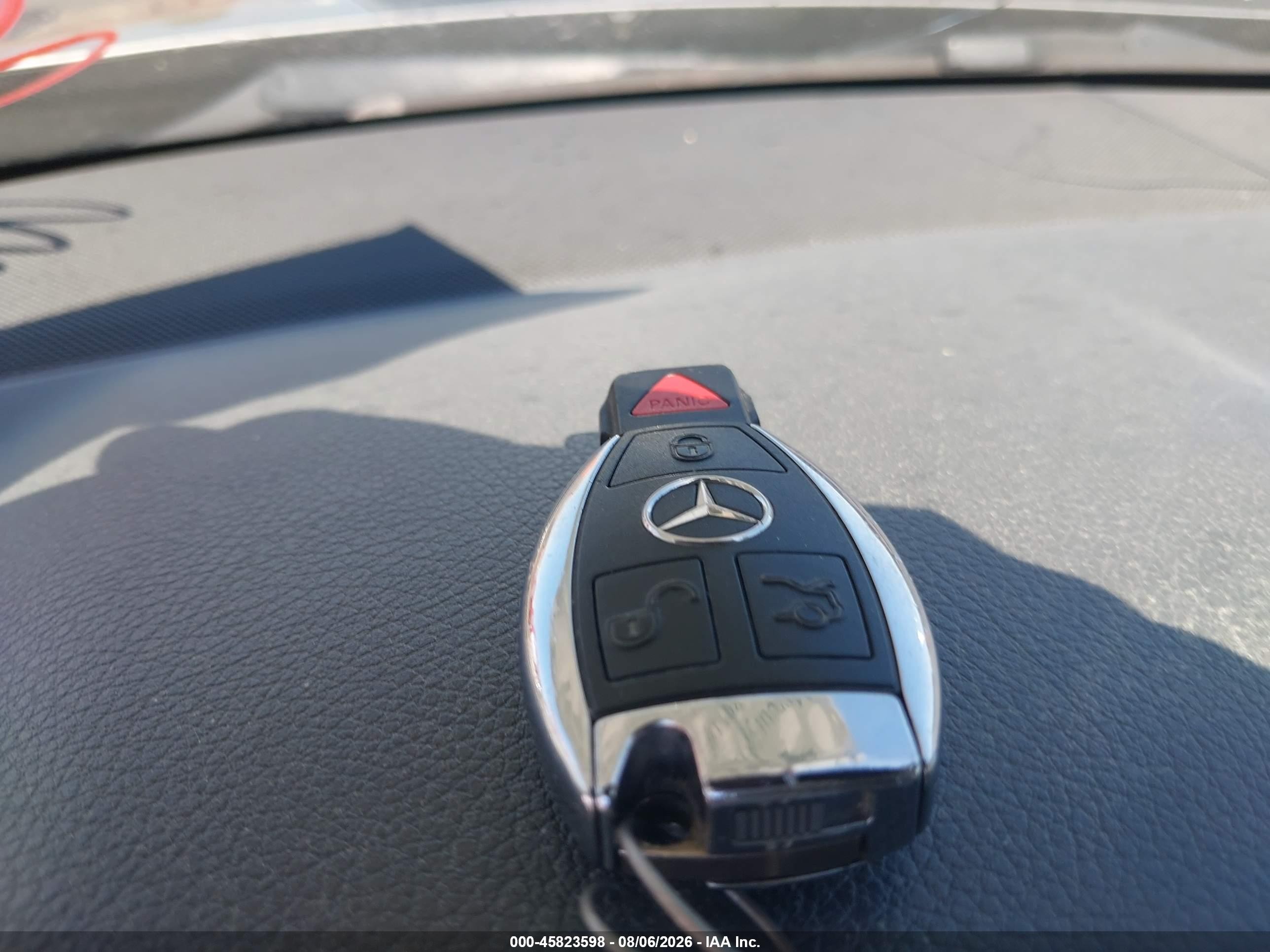 2014 Mercedes-benz E 350 Серый vin: WDDHF5KB7EB022270