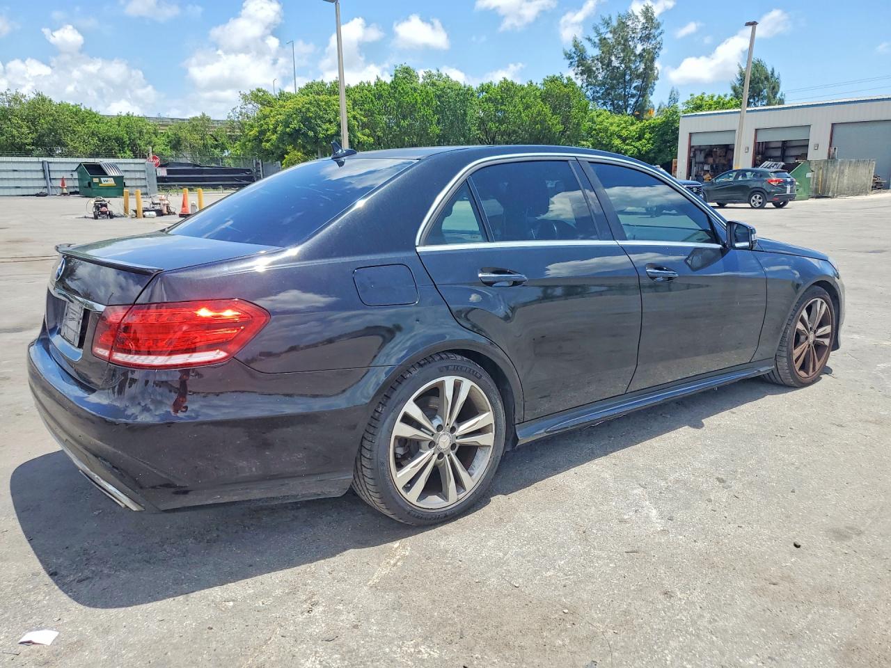 2014 Mercedes-benz E 350 Black vin: WDDHF5KB7EB035892