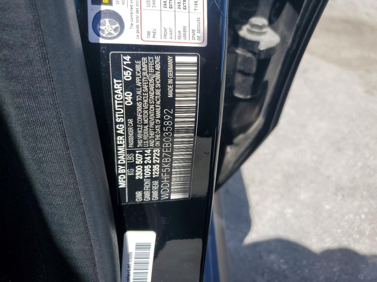 2014 Mercedes-benz E 350 Black vin: WDDHF5KB7EB035892