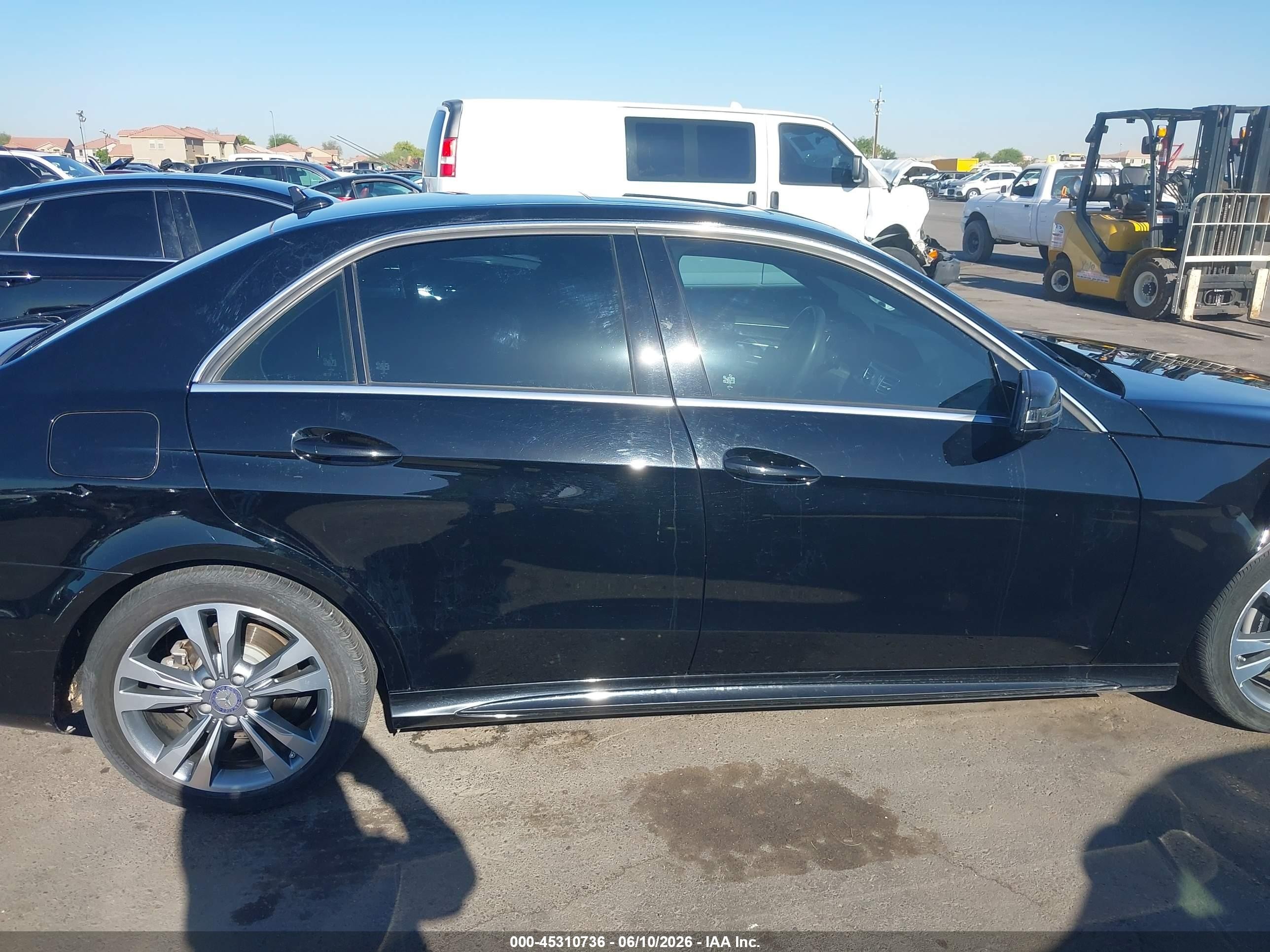 2014 Mercedes-benz E 350   Black vin: WDDHF5KB7EB051316