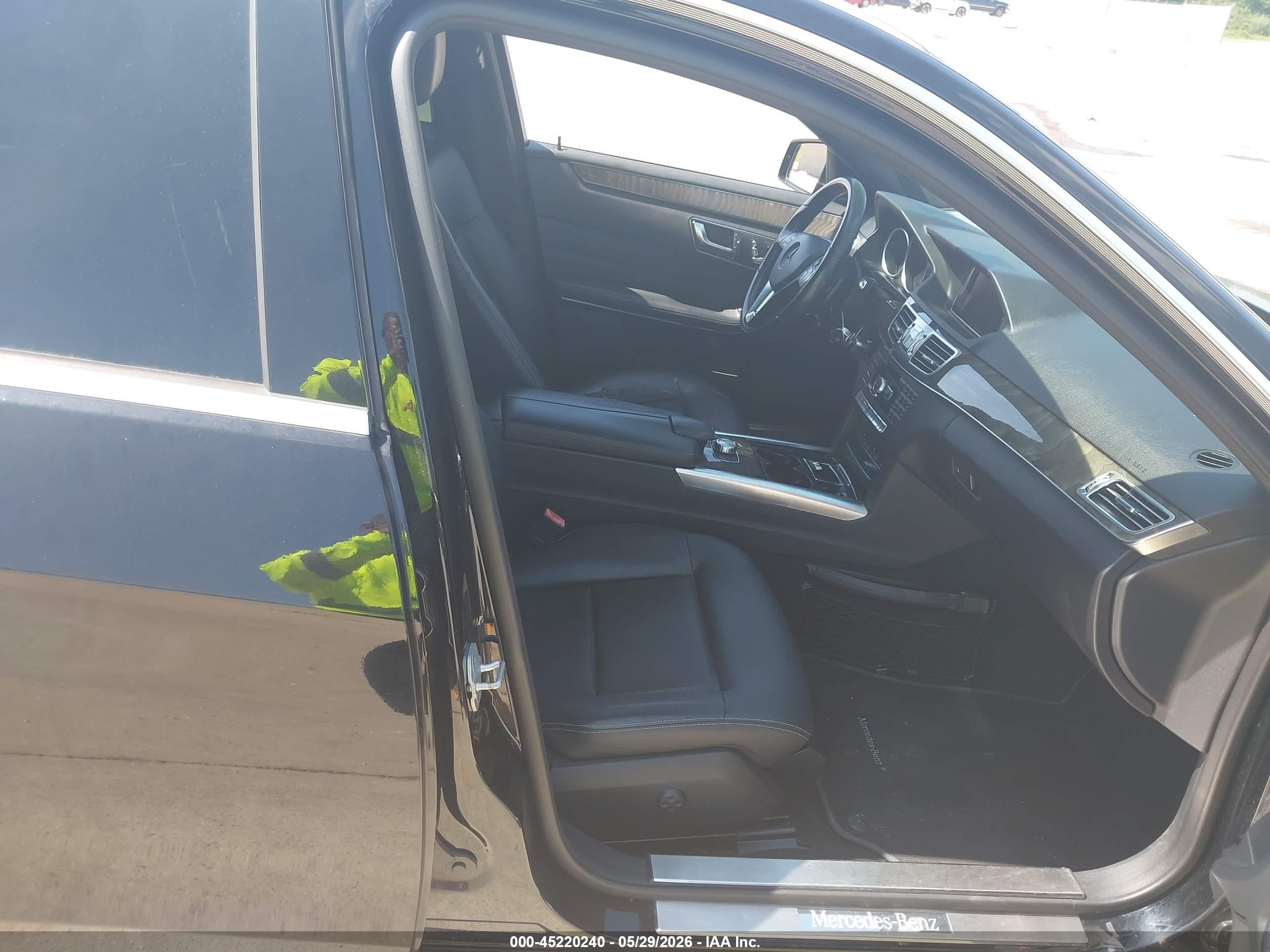 2015 Mercedes-benz E 350   Black vin: WDDHF5KB7FB106977