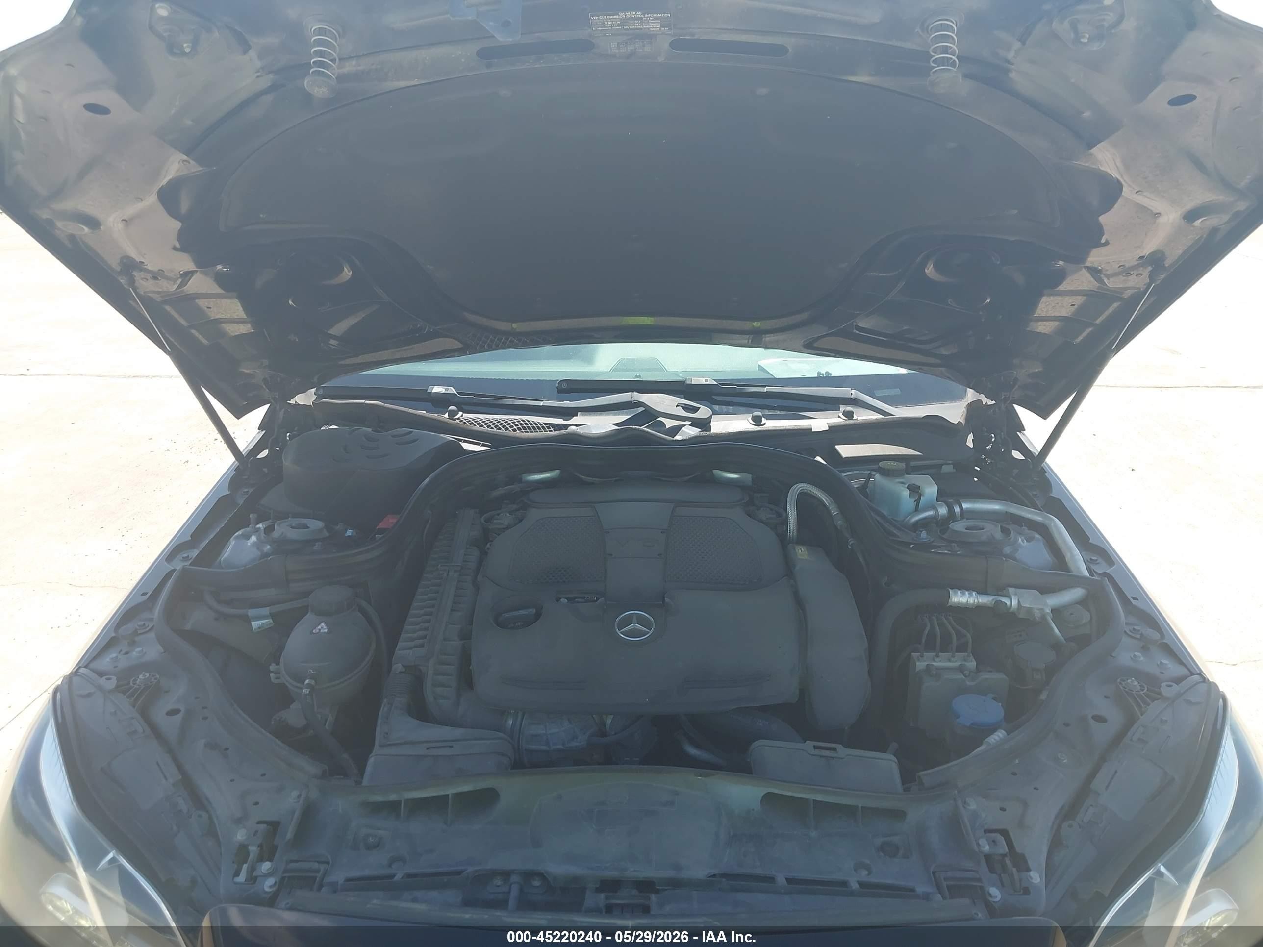 2015 Mercedes-benz E 350   Black vin: WDDHF5KB7FB106977