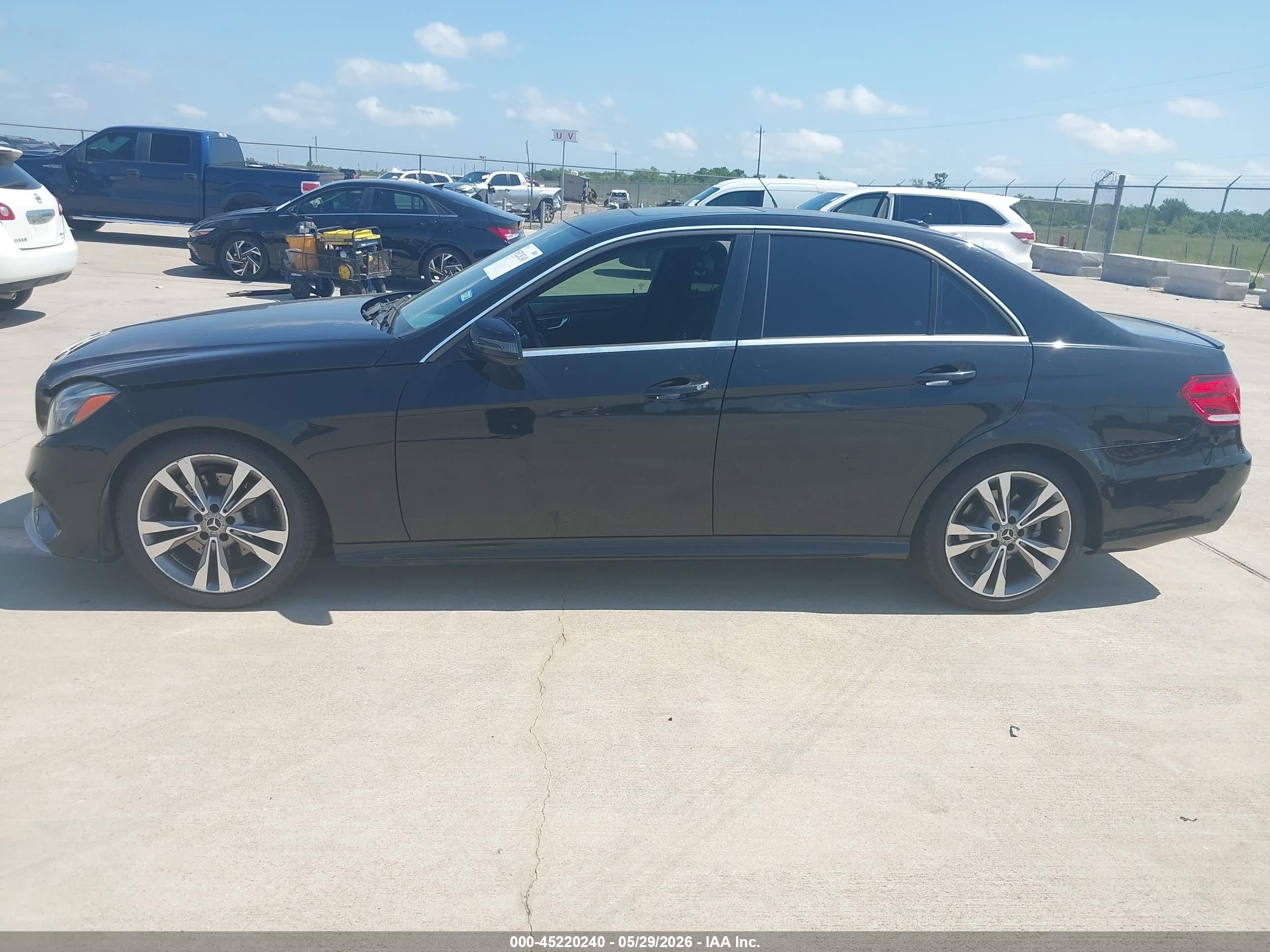 2015 Mercedes-benz E 350   Black vin: WDDHF5KB7FB106977