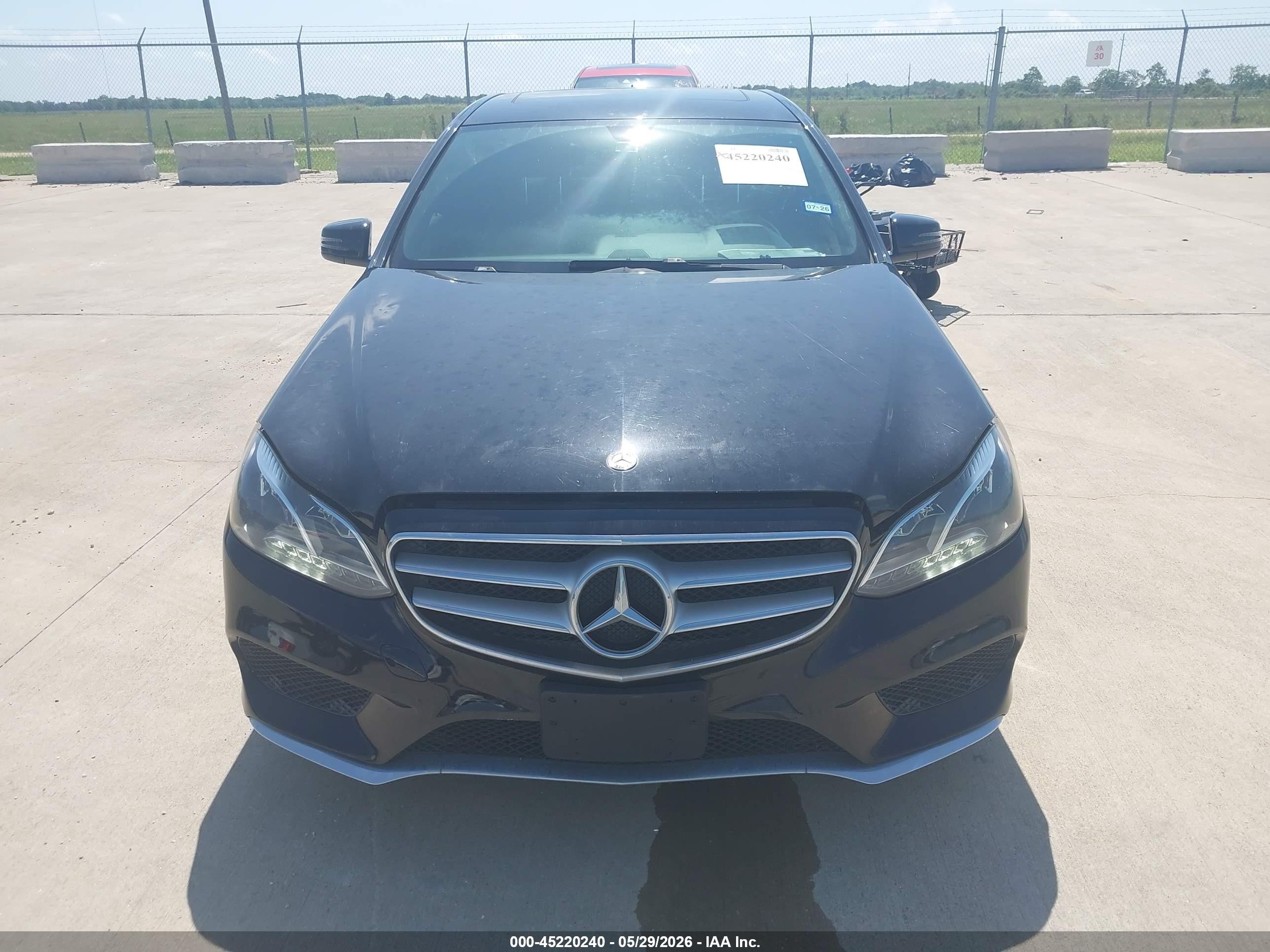 2015 Mercedes-benz E 350   Black vin: WDDHF5KB7FB106977