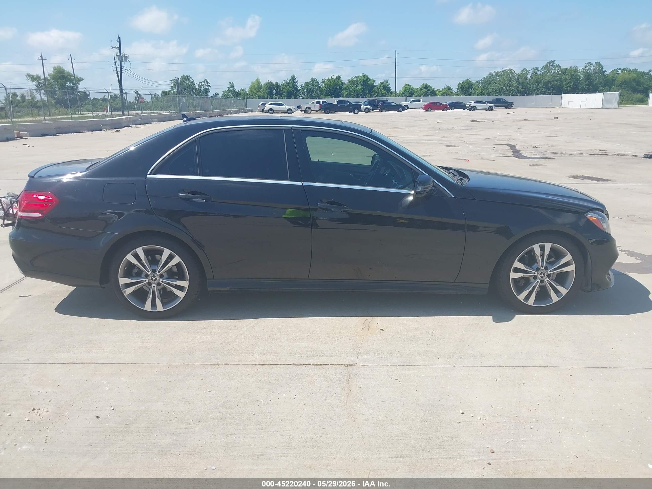 2015 Mercedes-benz E 350   Black vin: WDDHF5KB7FB106977