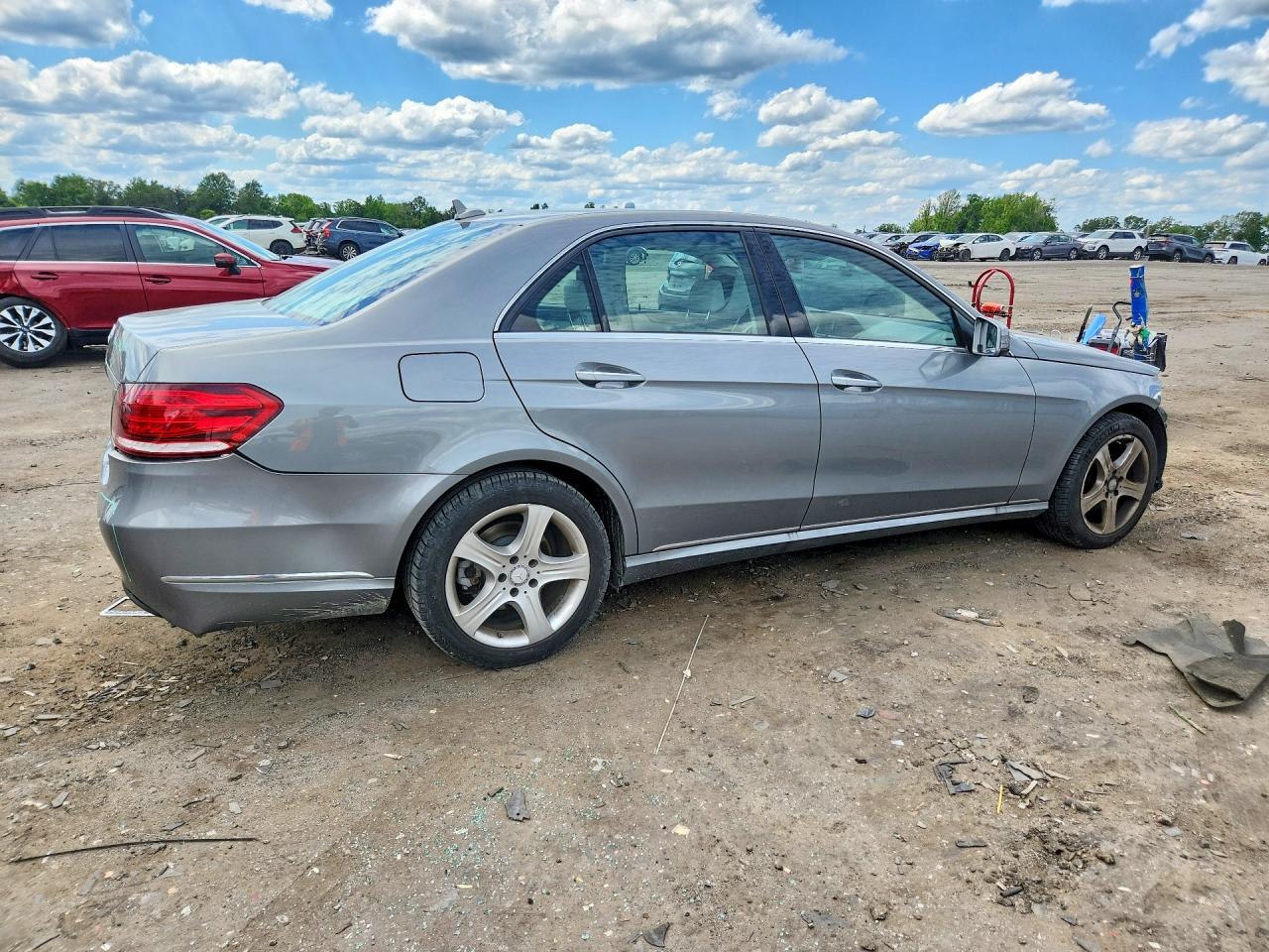 2015 Mercedes-benz E 350 Серый vin: WDDHF5KB7FB142605