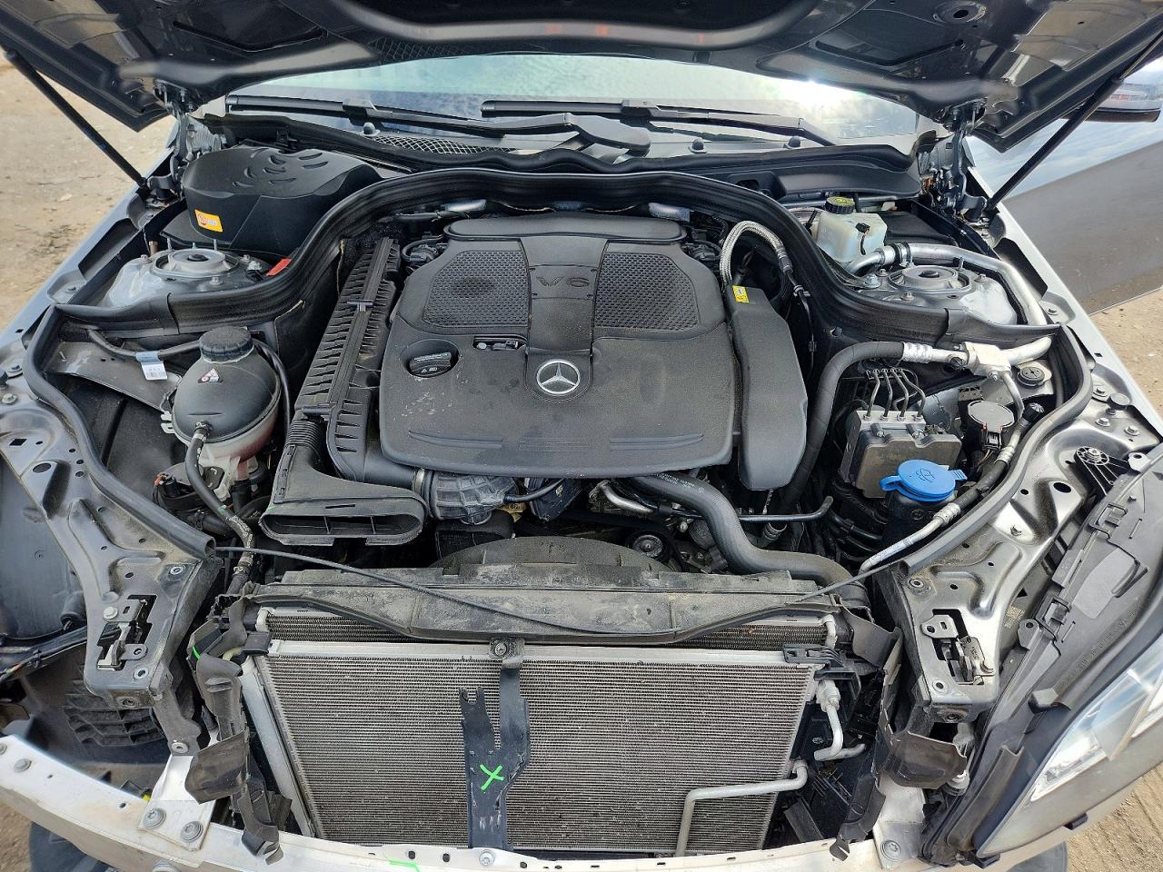 2015 Mercedes-benz E 350 Серый vin: WDDHF5KB7FB142605