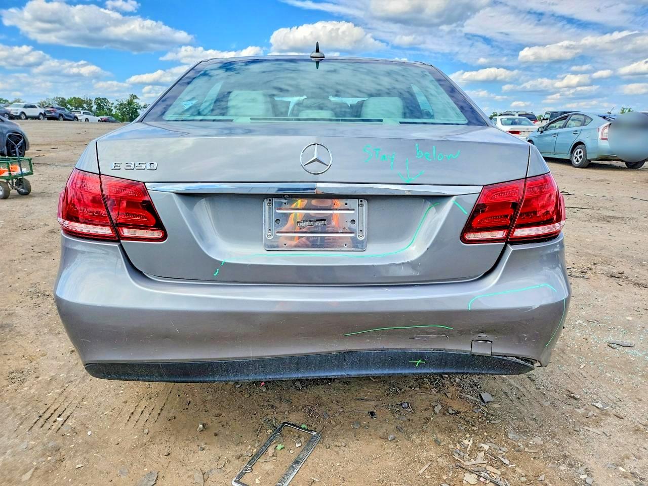 2015 Mercedes-benz E 350 Серый vin: WDDHF5KB7FB142605