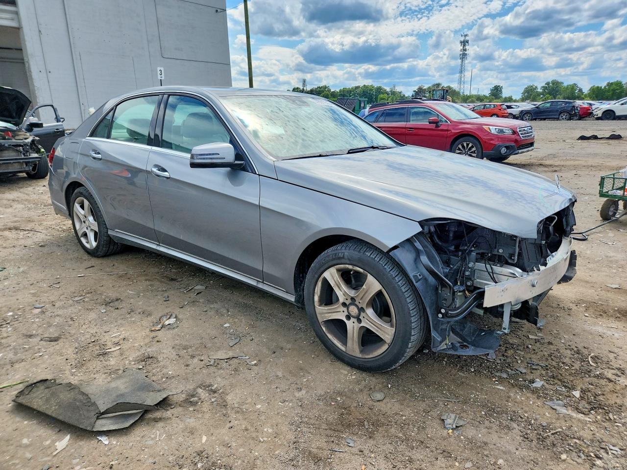 2015 Mercedes-benz E 350 Серый vin: WDDHF5KB7FB142605