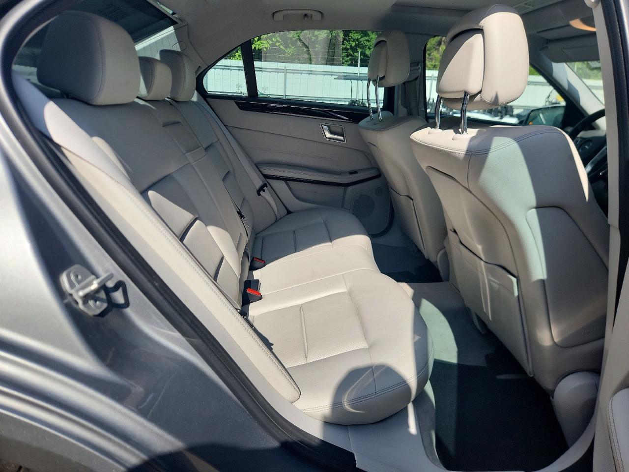 2015 Mercedes-benz E 350 Silver vin: WDDHF5KB7FB151451