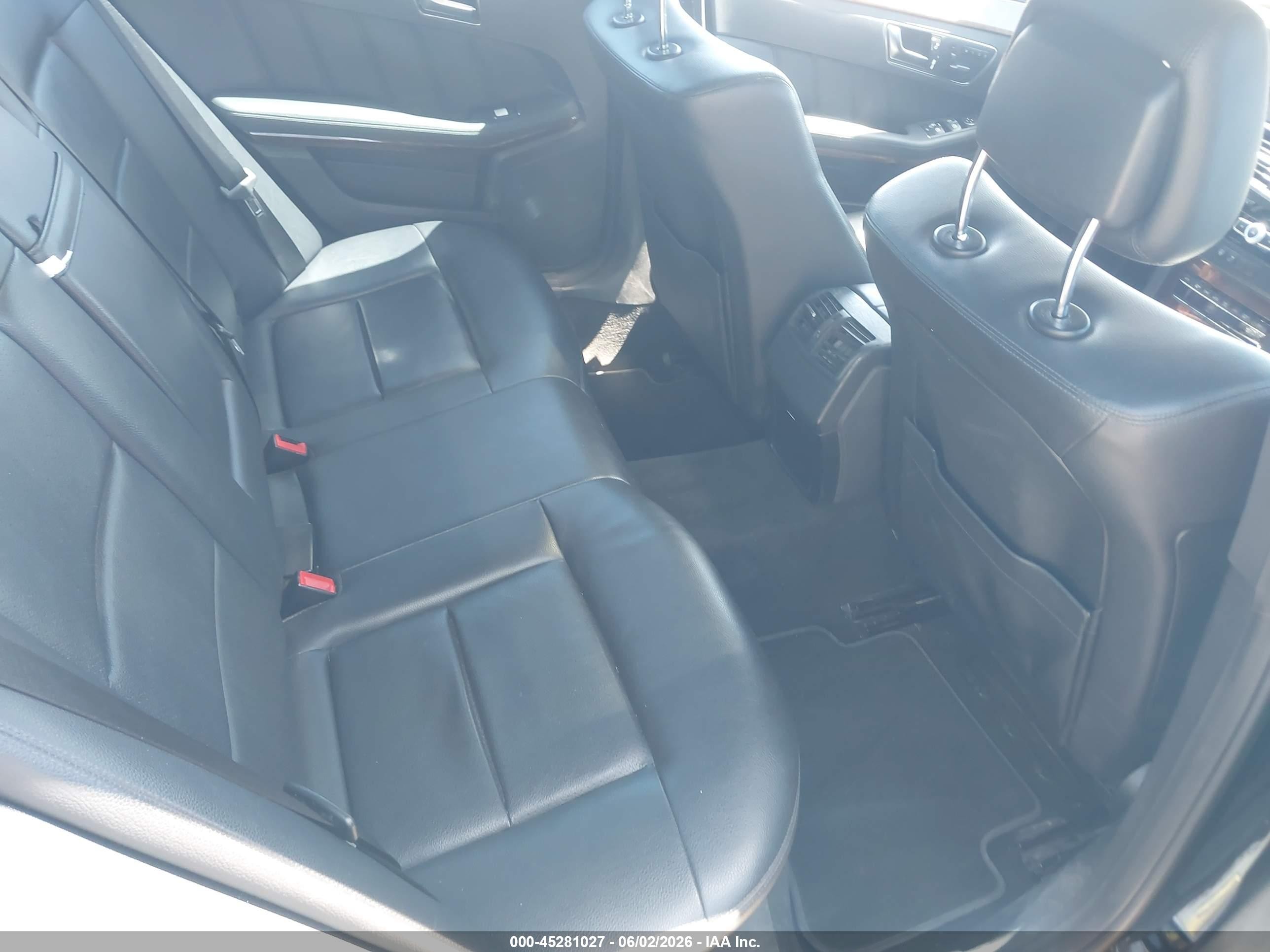 2012 Mercedes-benz E 350   Черный vin: WDDHF5KB8CA594807
