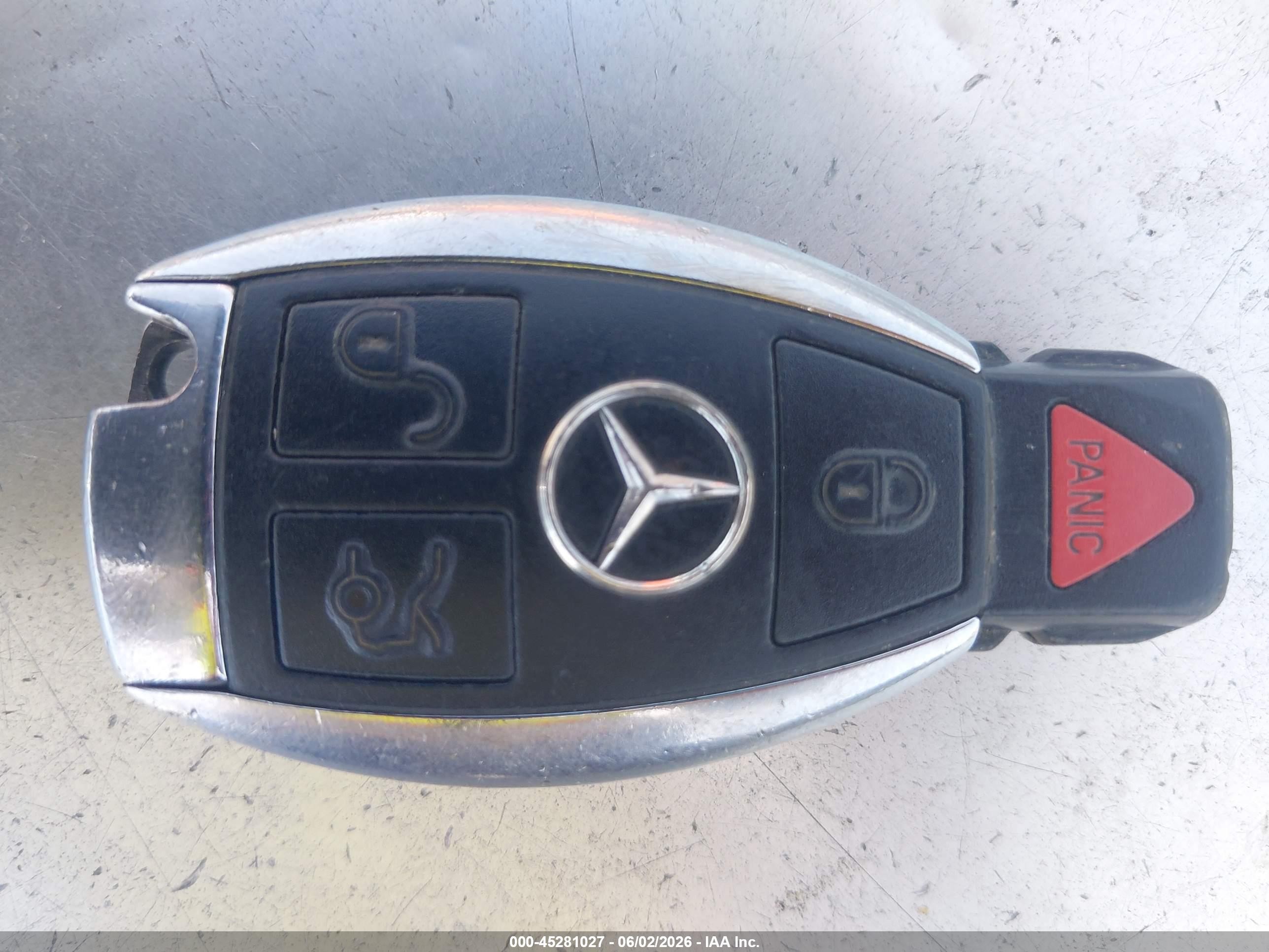 2012 Mercedes-benz E 350   Черный vin: WDDHF5KB8CA594807