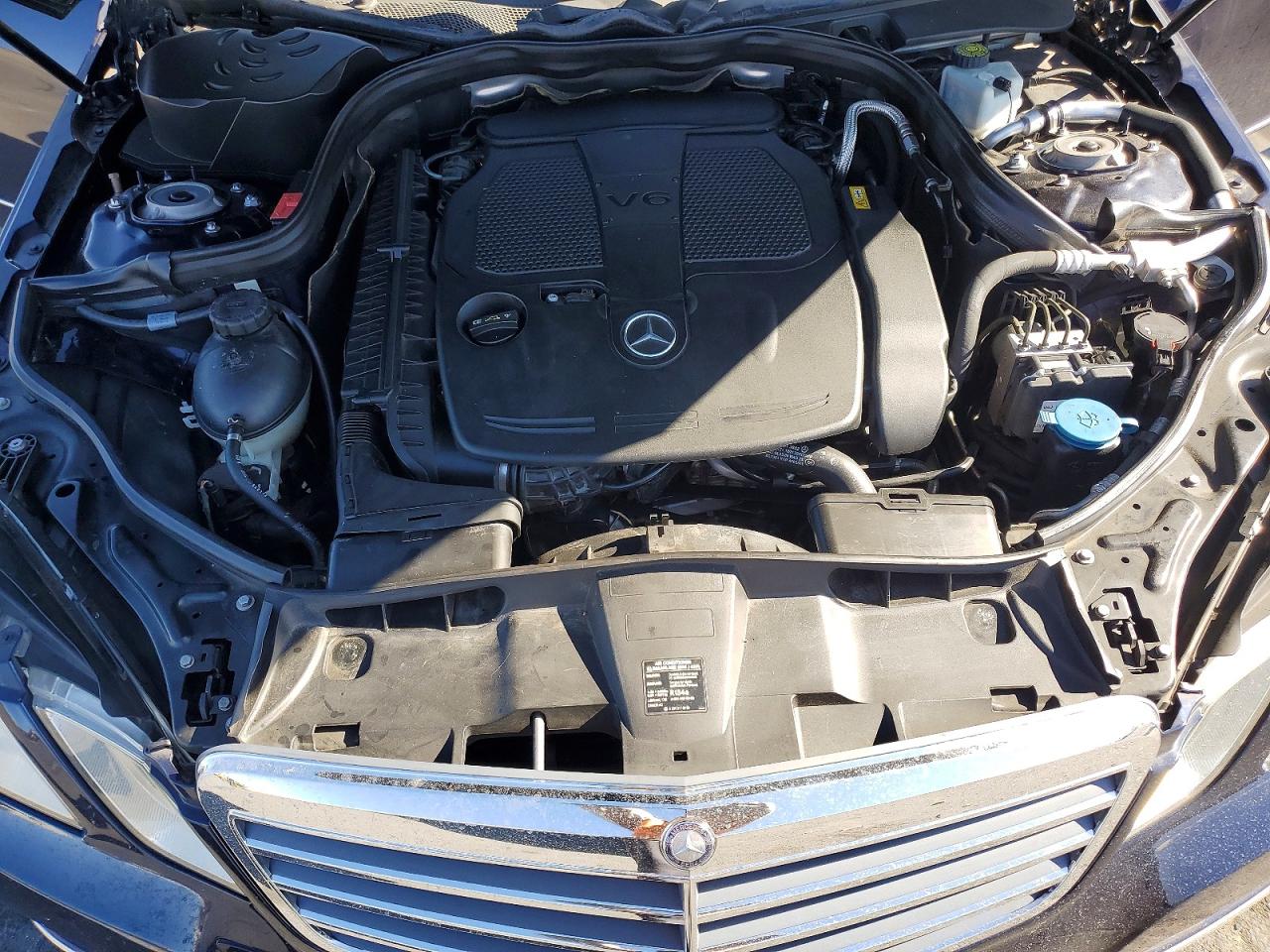 2012 Mercedes-benz E 350 Blue vin: WDDHF5KB8CA596332