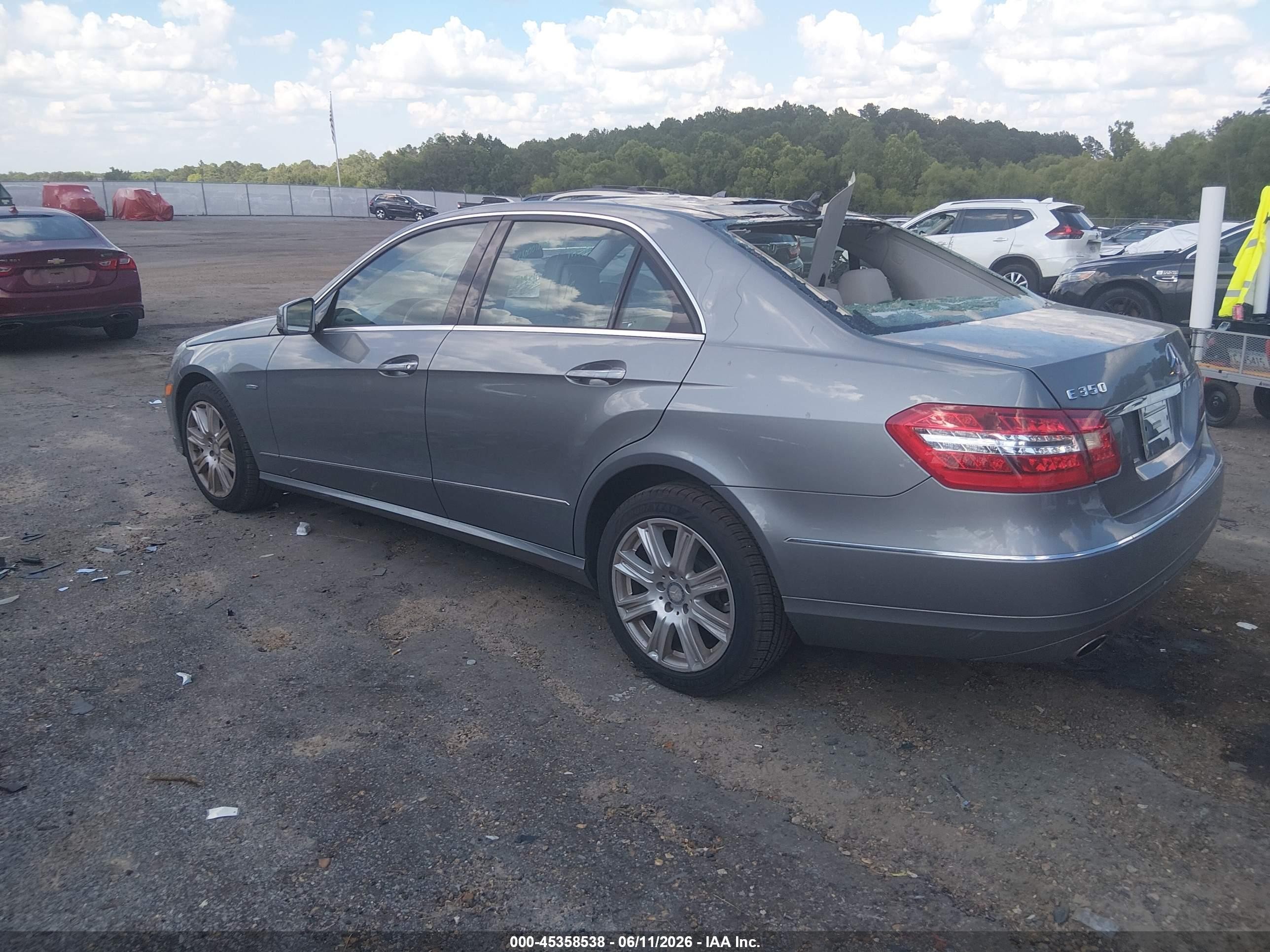 2012 Mercedes-benz E 350   Silver vin: WDDHF5KB8CA608916