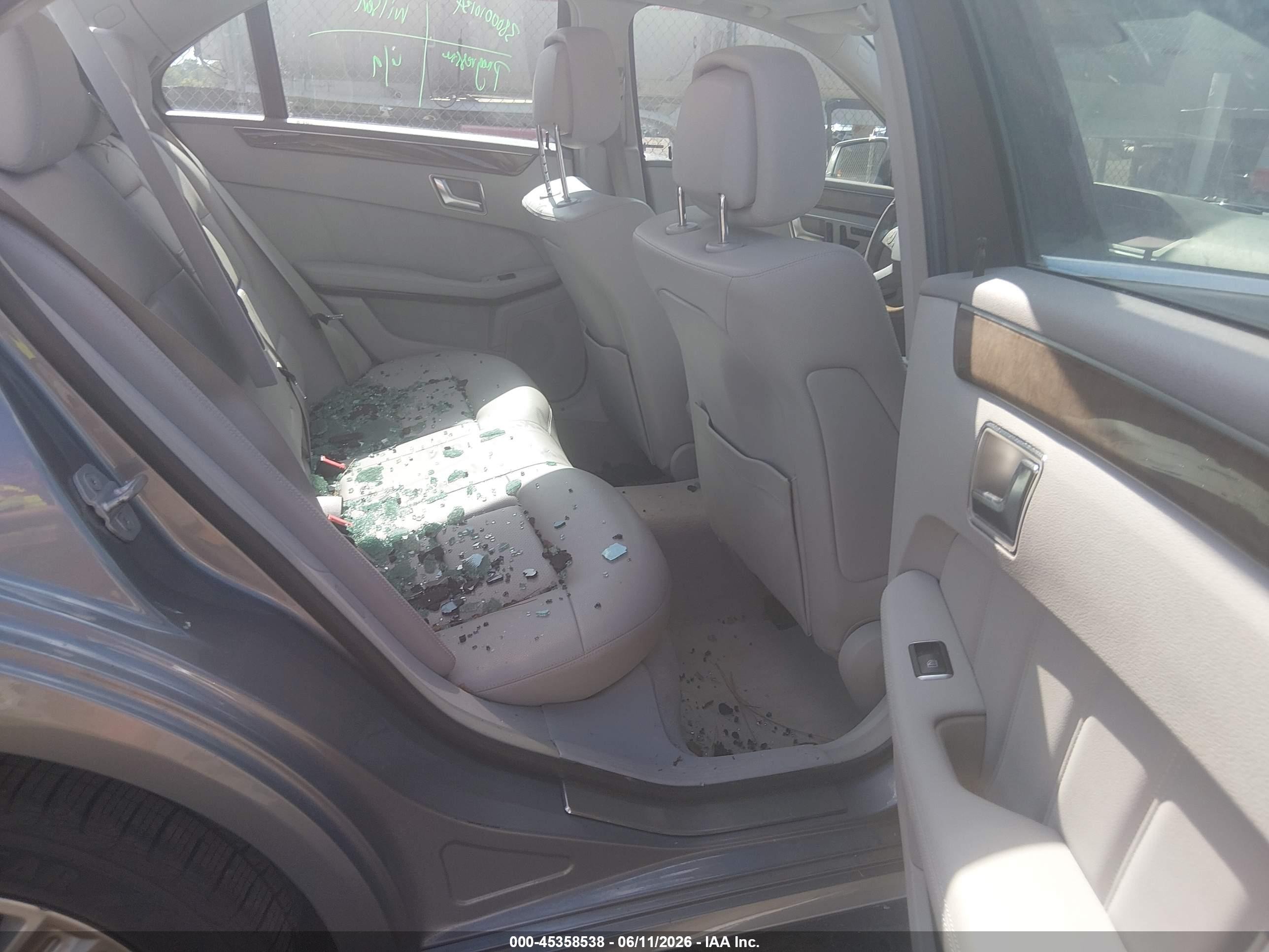 2012 Mercedes-benz E 350   Silver vin: WDDHF5KB8CA608916