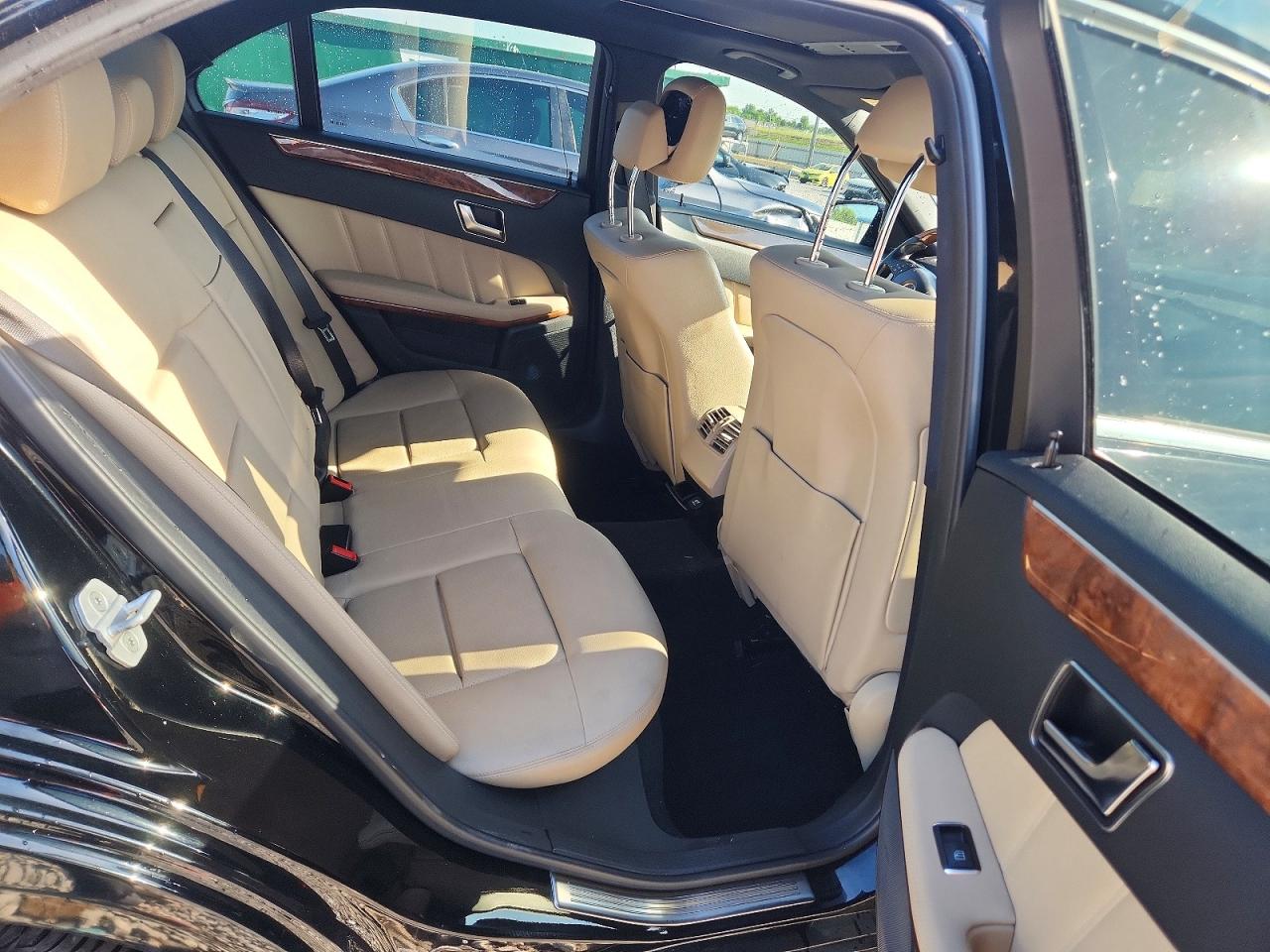 2012 Mercedes-benz E 350 Black vin: WDDHF5KB8CA640975