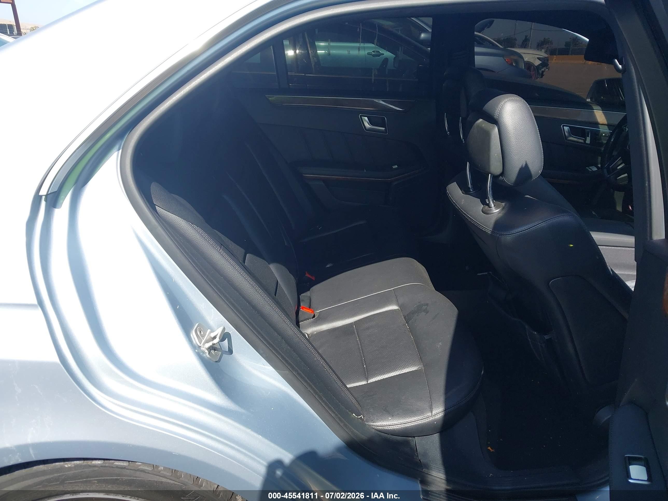 2013 Mercedes-benz E 350   Light Blue vin: WDDHF5KB8DA671466