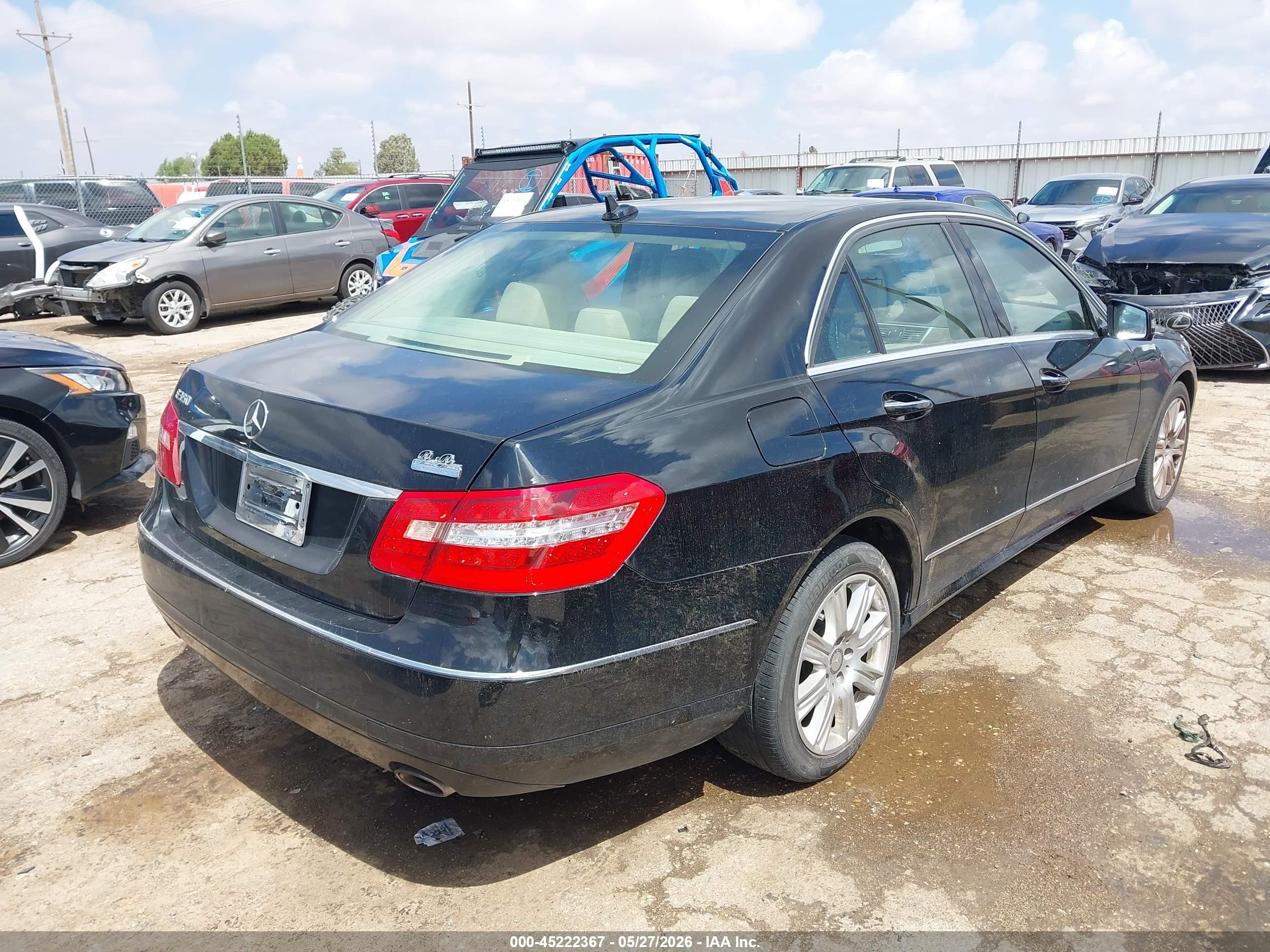 2013 Mercedes-benz E 350   Черный vin: WDDHF5KB8DA688817