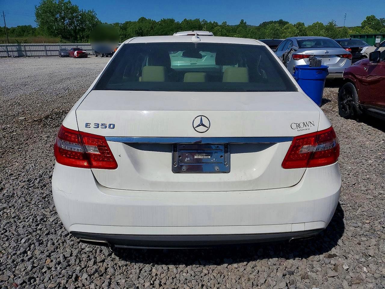 2013 Mercedes-benz E 350 White vin: WDDHF5KB8DA725834
