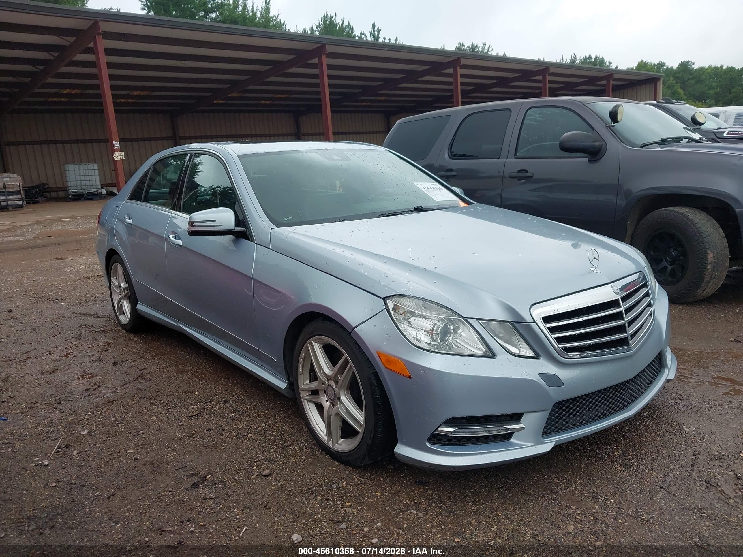 2013 Mercedes-benz E 350   Blue vin: WDDHF5KB8DA736297
